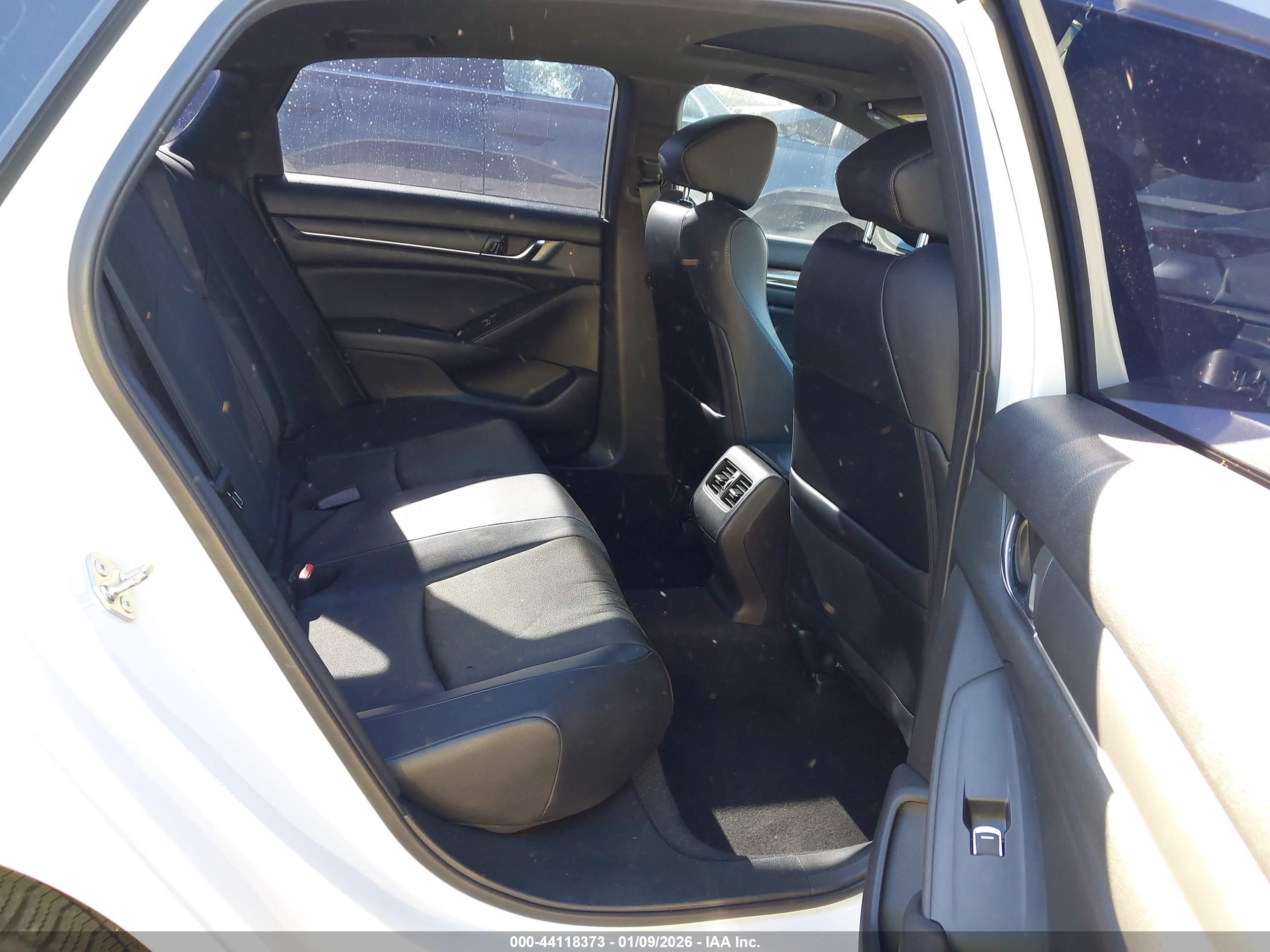 HONDA ACCORD image 8
