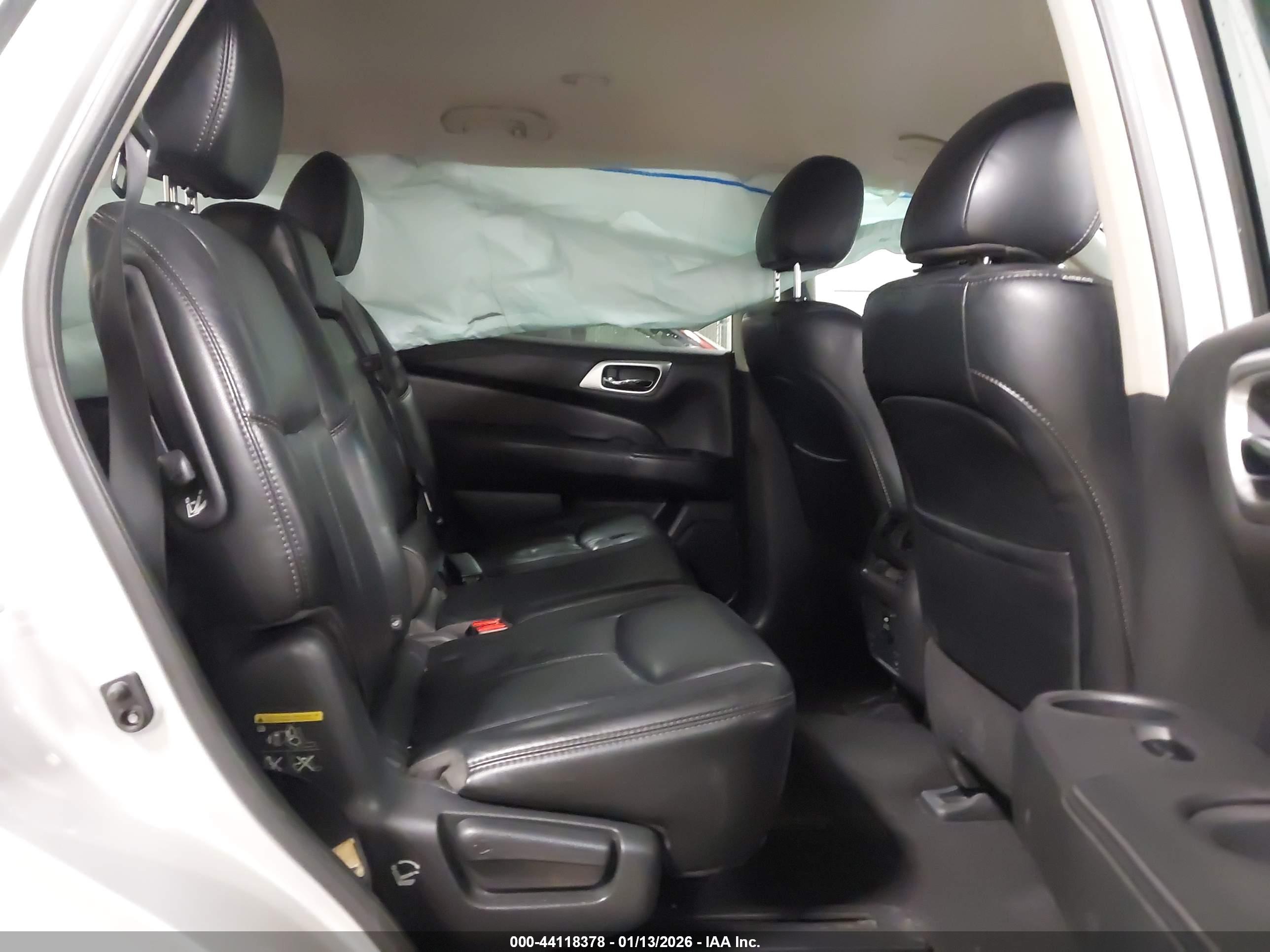 NISSAN PATHFINDER image 8