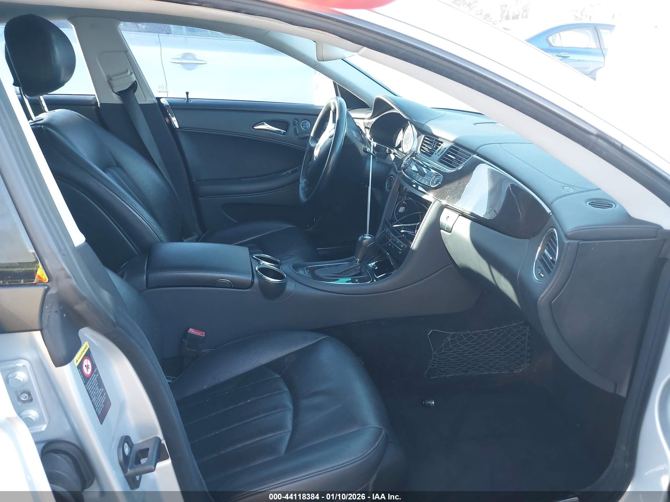 MERCEDES-BENZ CLS image 5