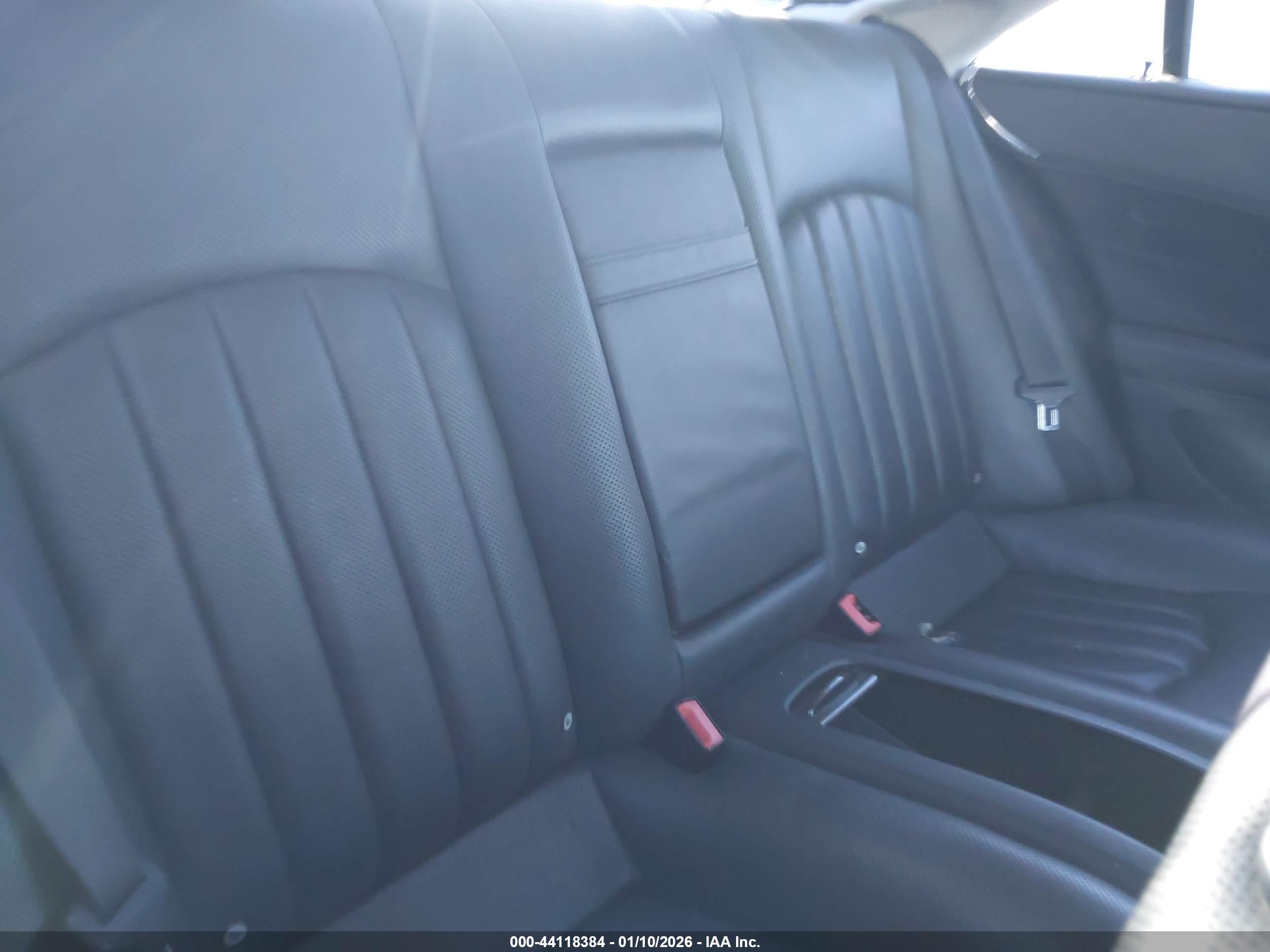 MERCEDES-BENZ CLS image 8