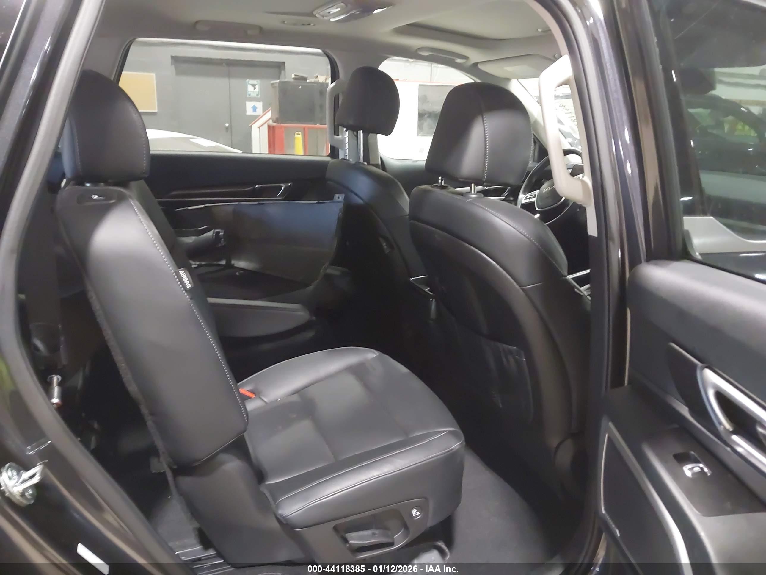KIA TELLURIDE image 8