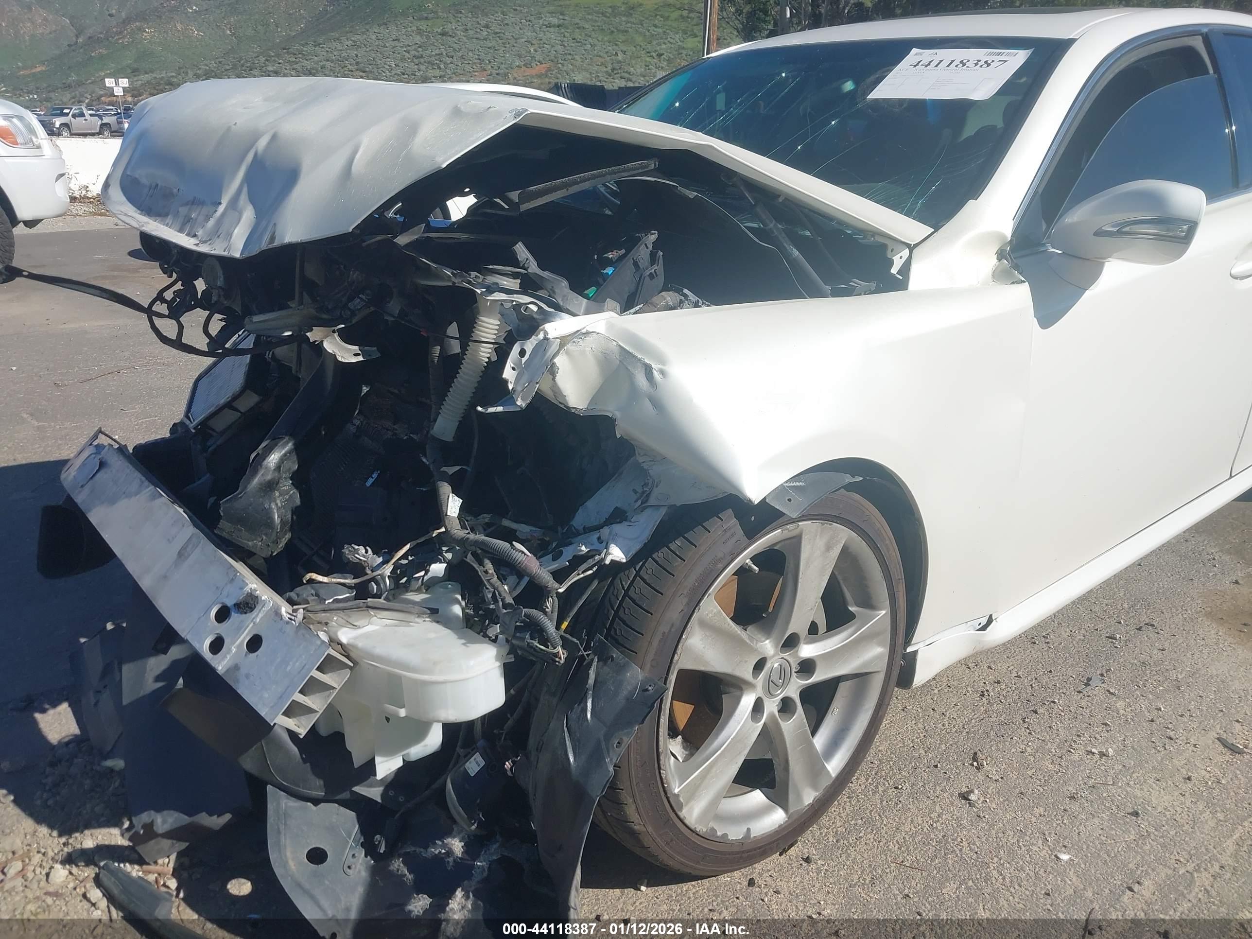 LEXUS IS image 6