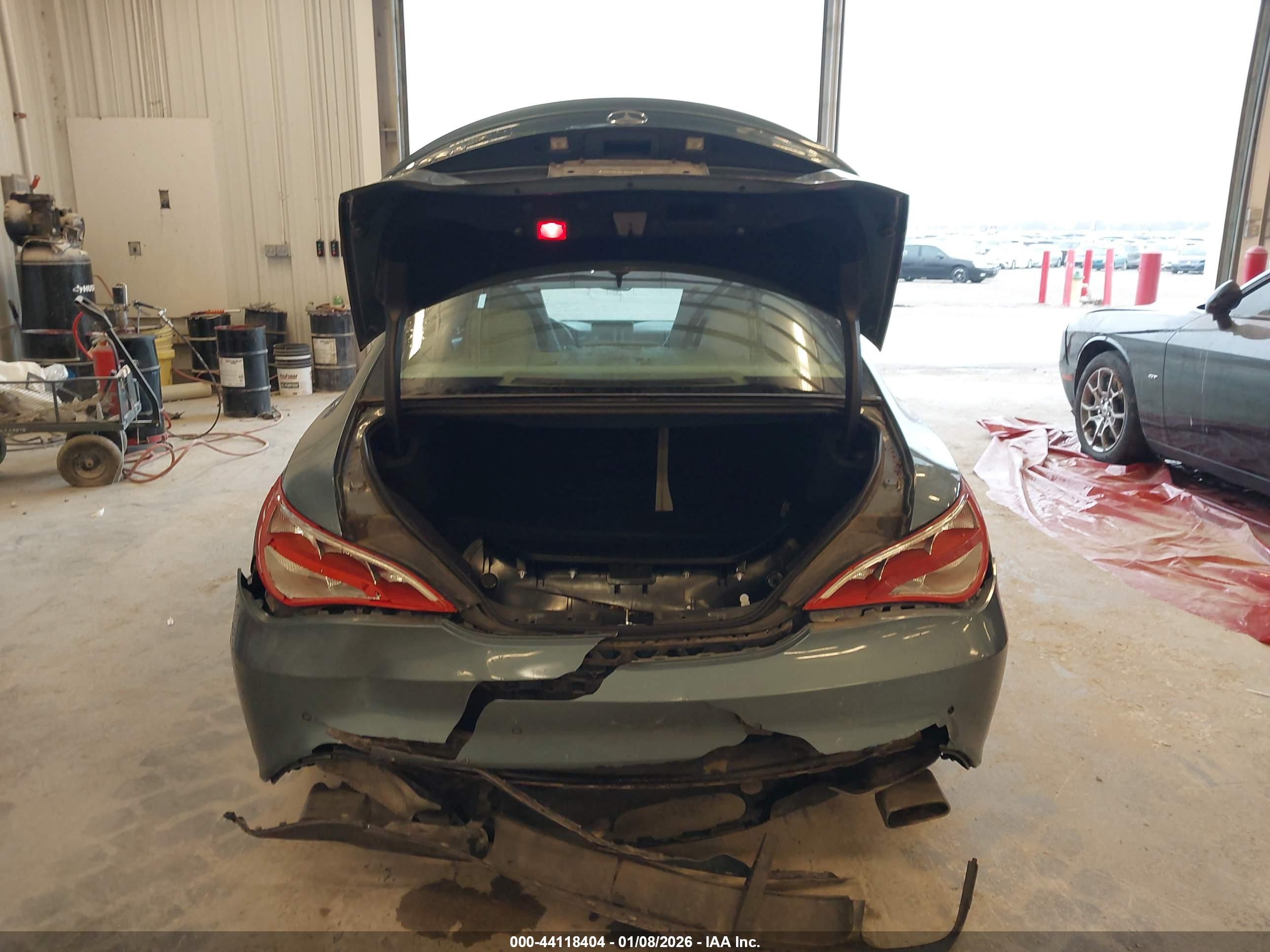 MERCEDES-BENZ CLA image 6