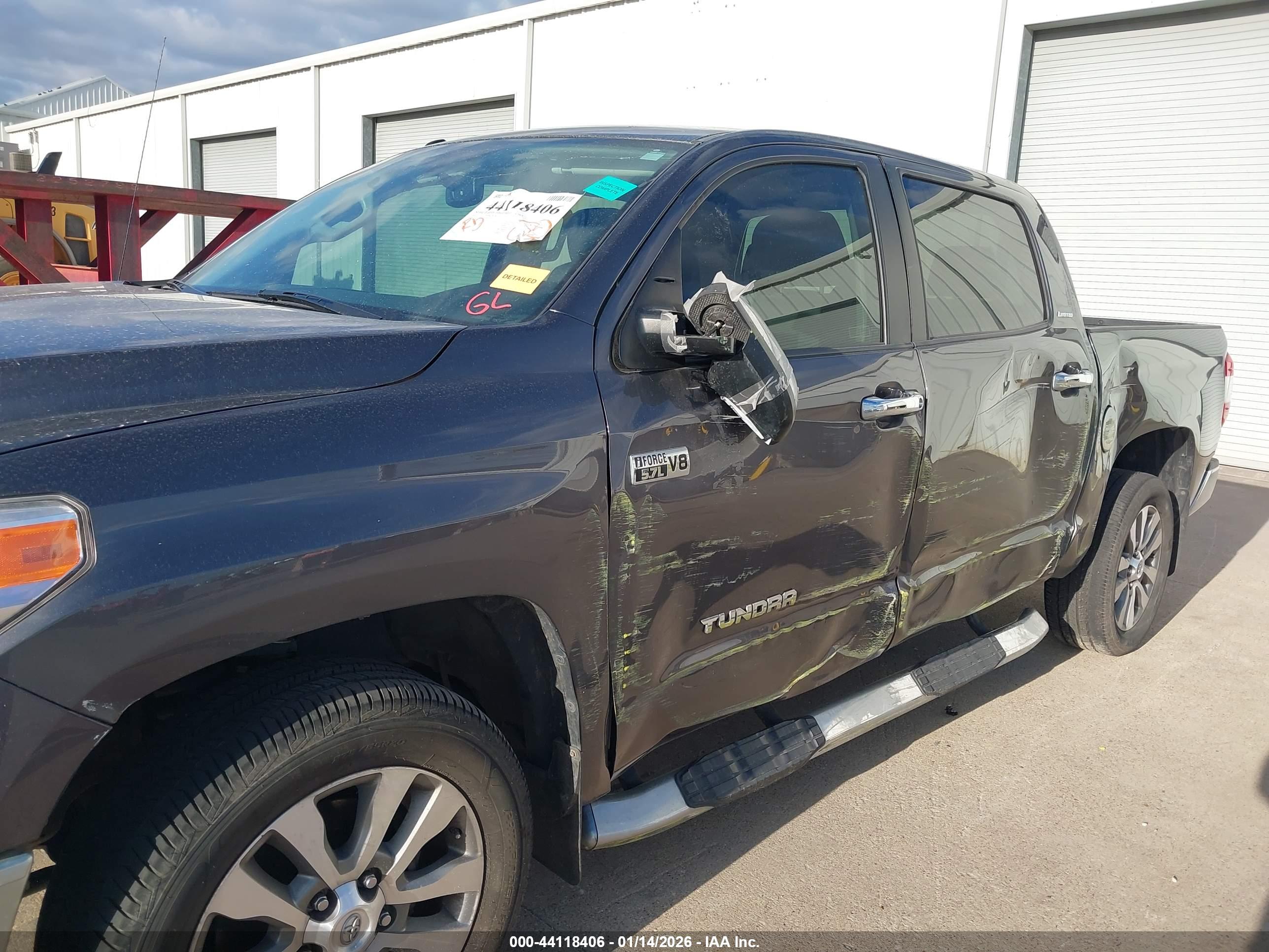 TOYOTA TUNDRA image 6