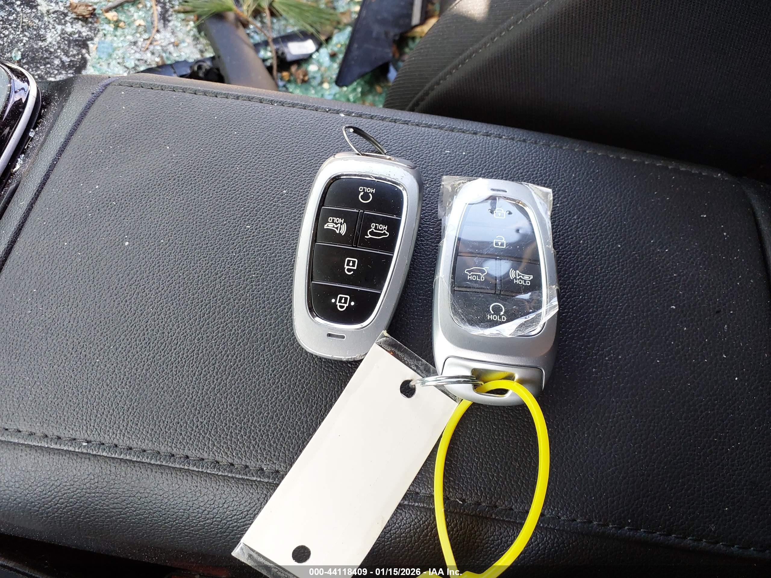HYUNDAI TUCSON image 11