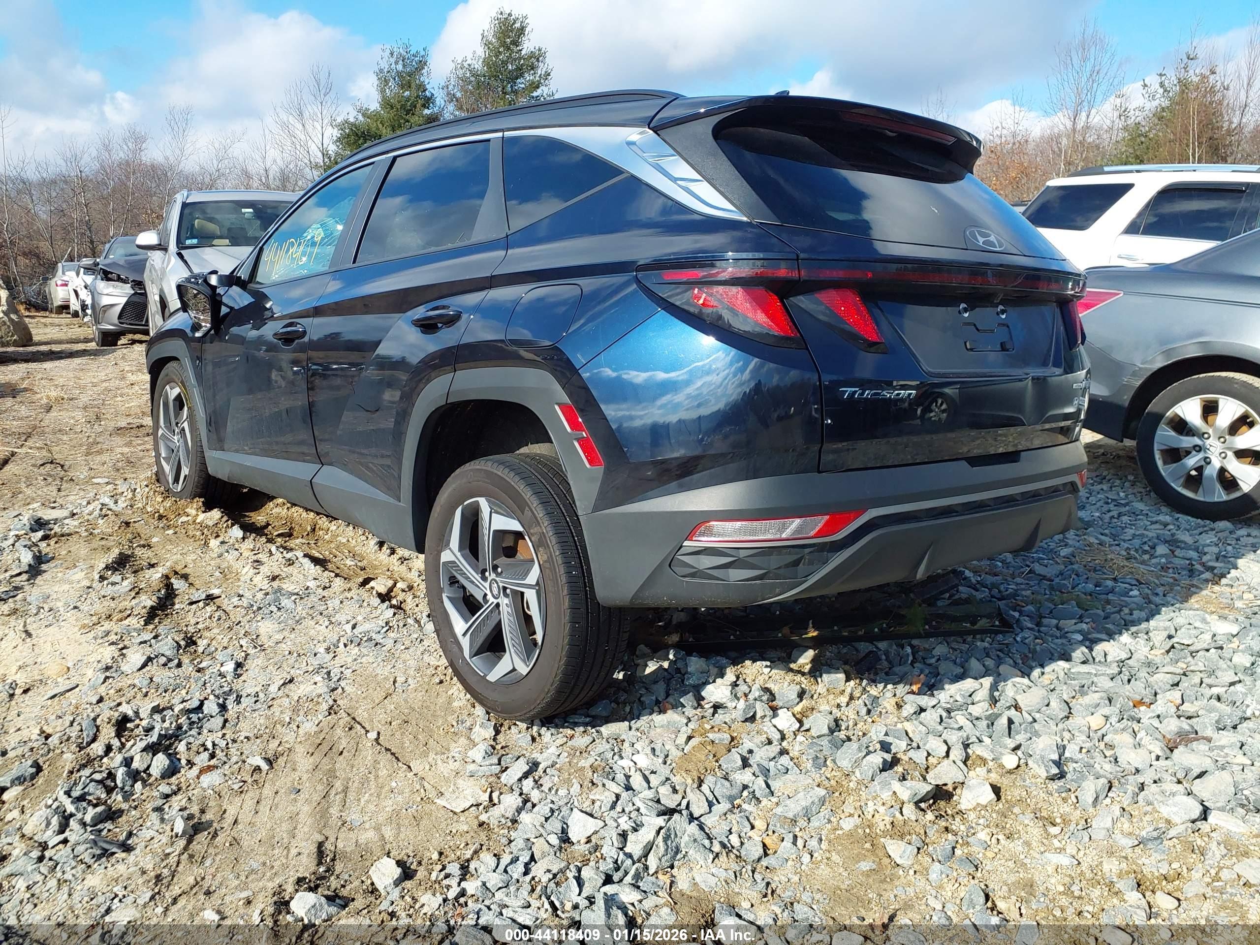 HYUNDAI TUCSON image 3