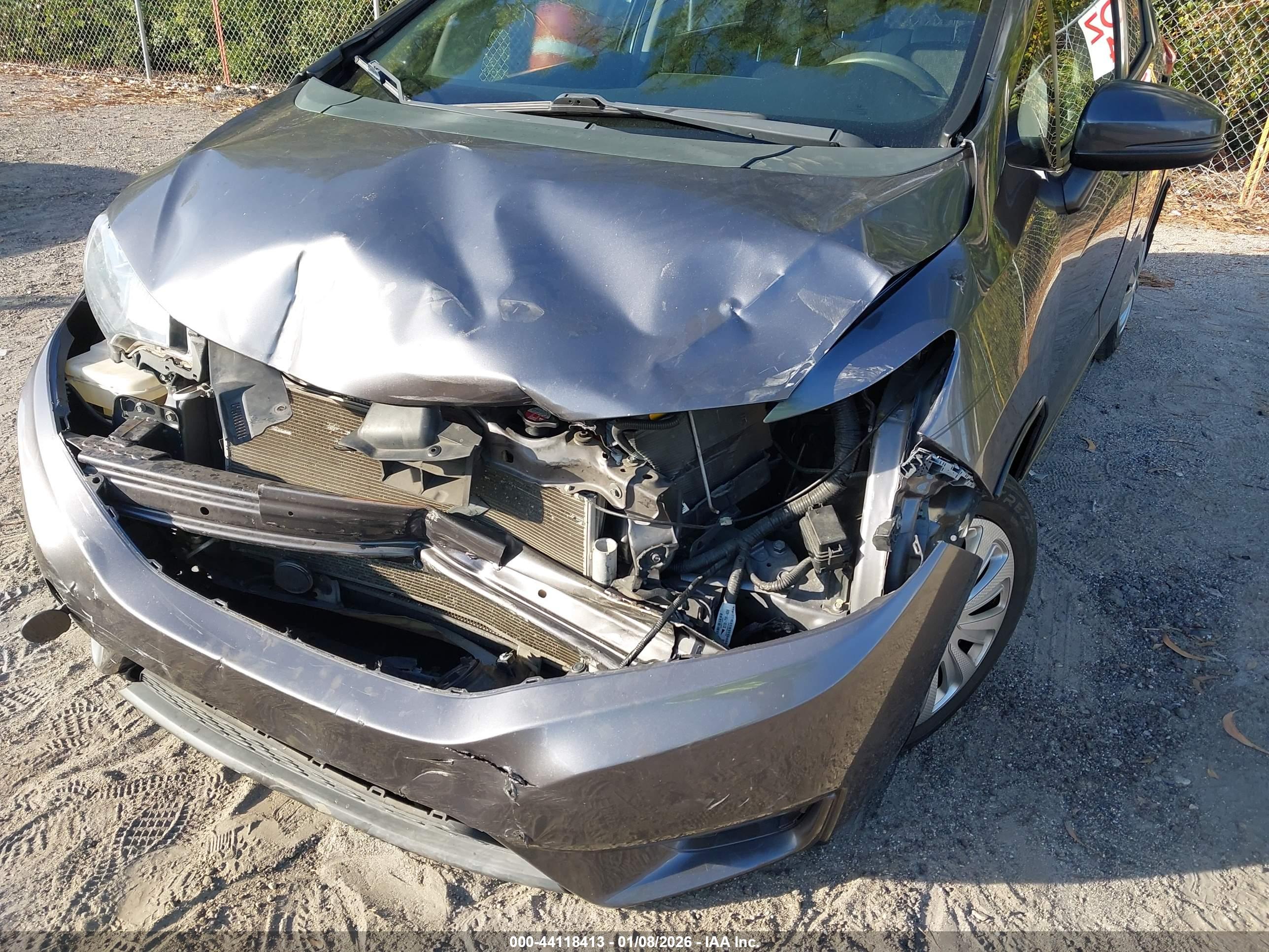 HONDA FIT image 6