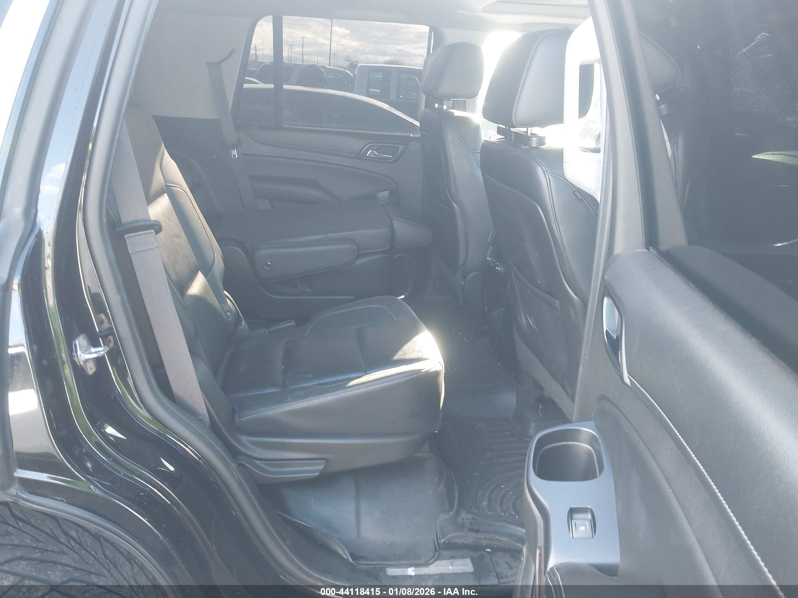 GMC YUKON image 8