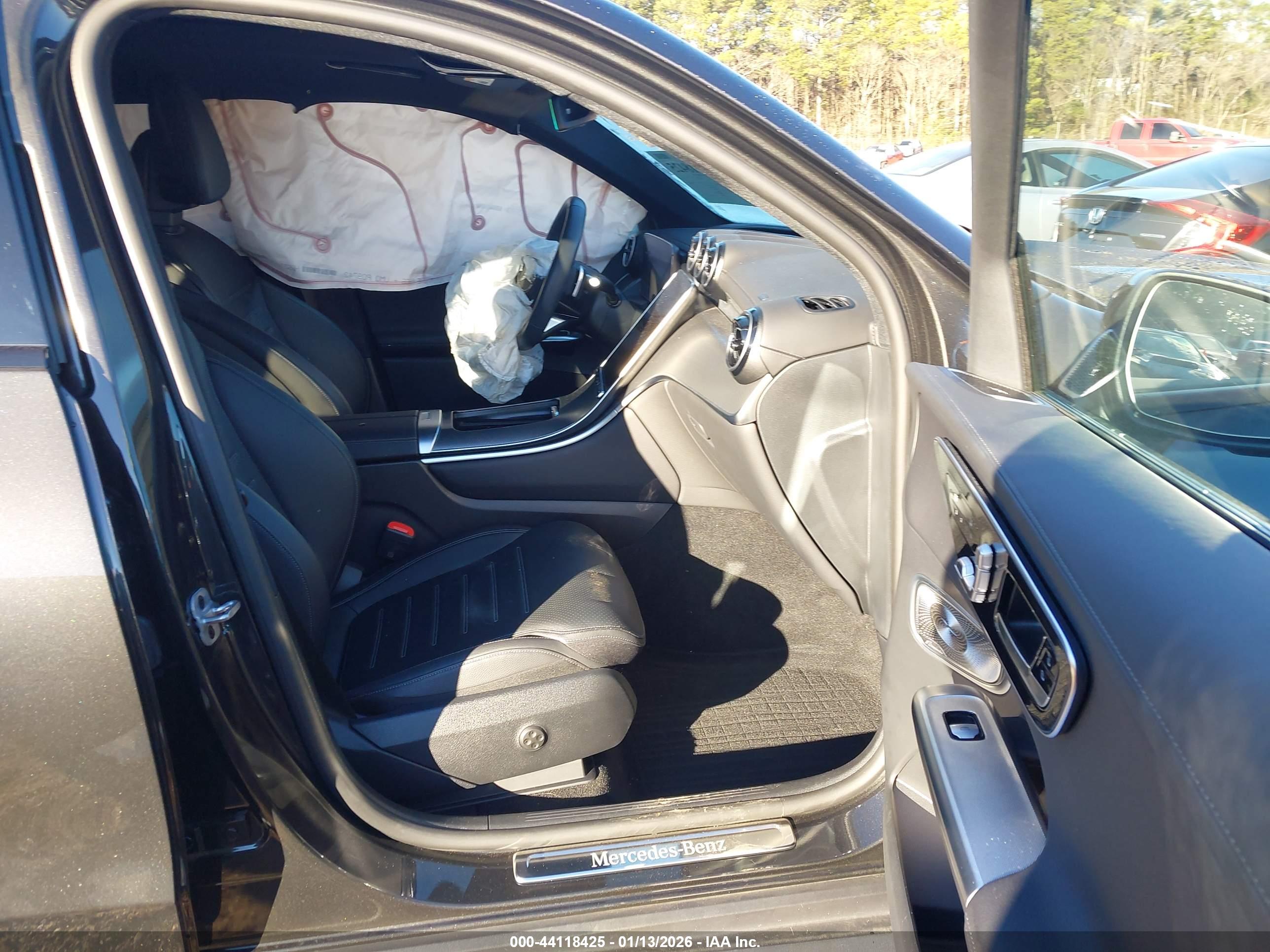 MERCEDES-BENZ GLC image 5
