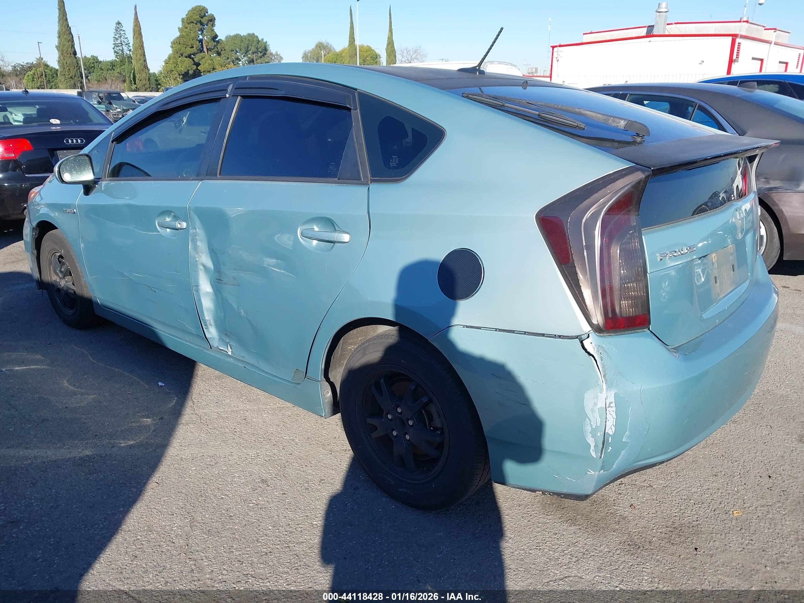 TOYOTA PRIUS image 3
