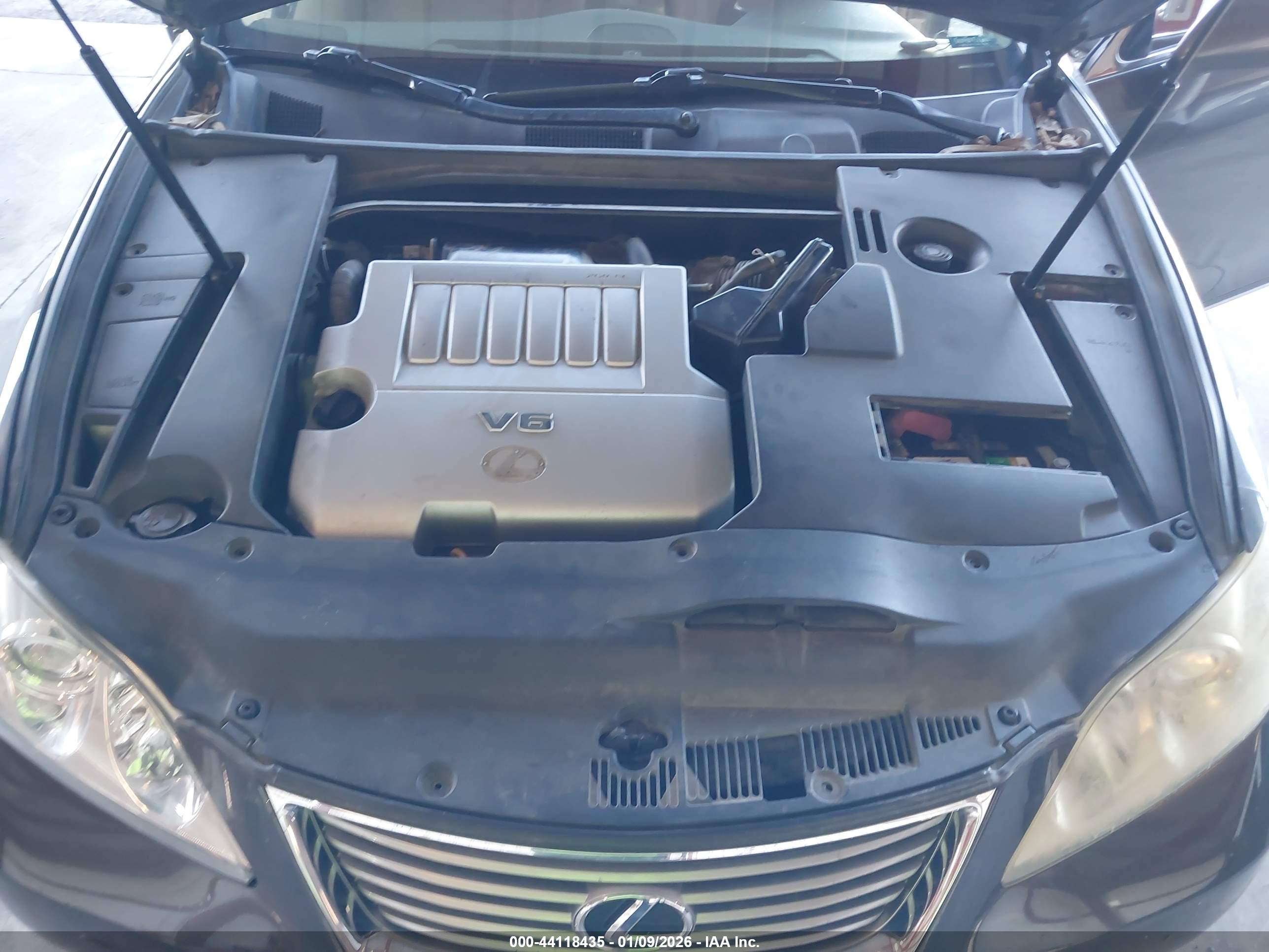 LEXUS ES image 10