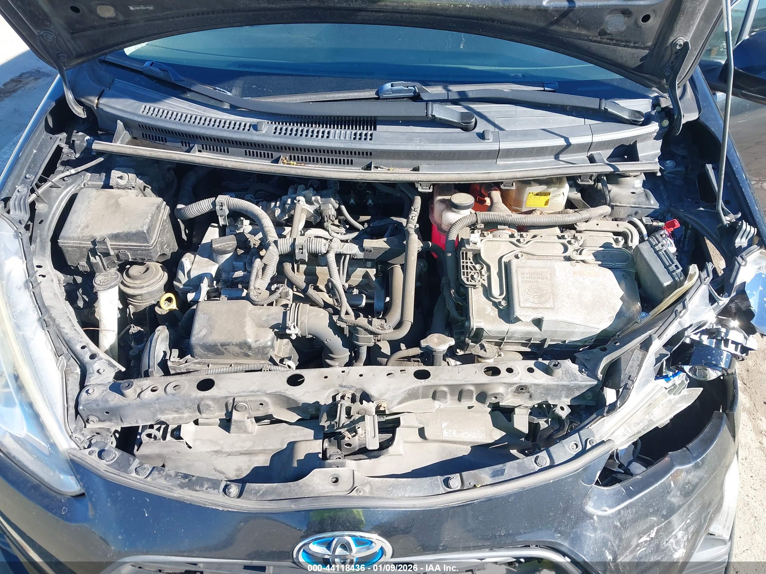 TOYOTA PRIUS image 10