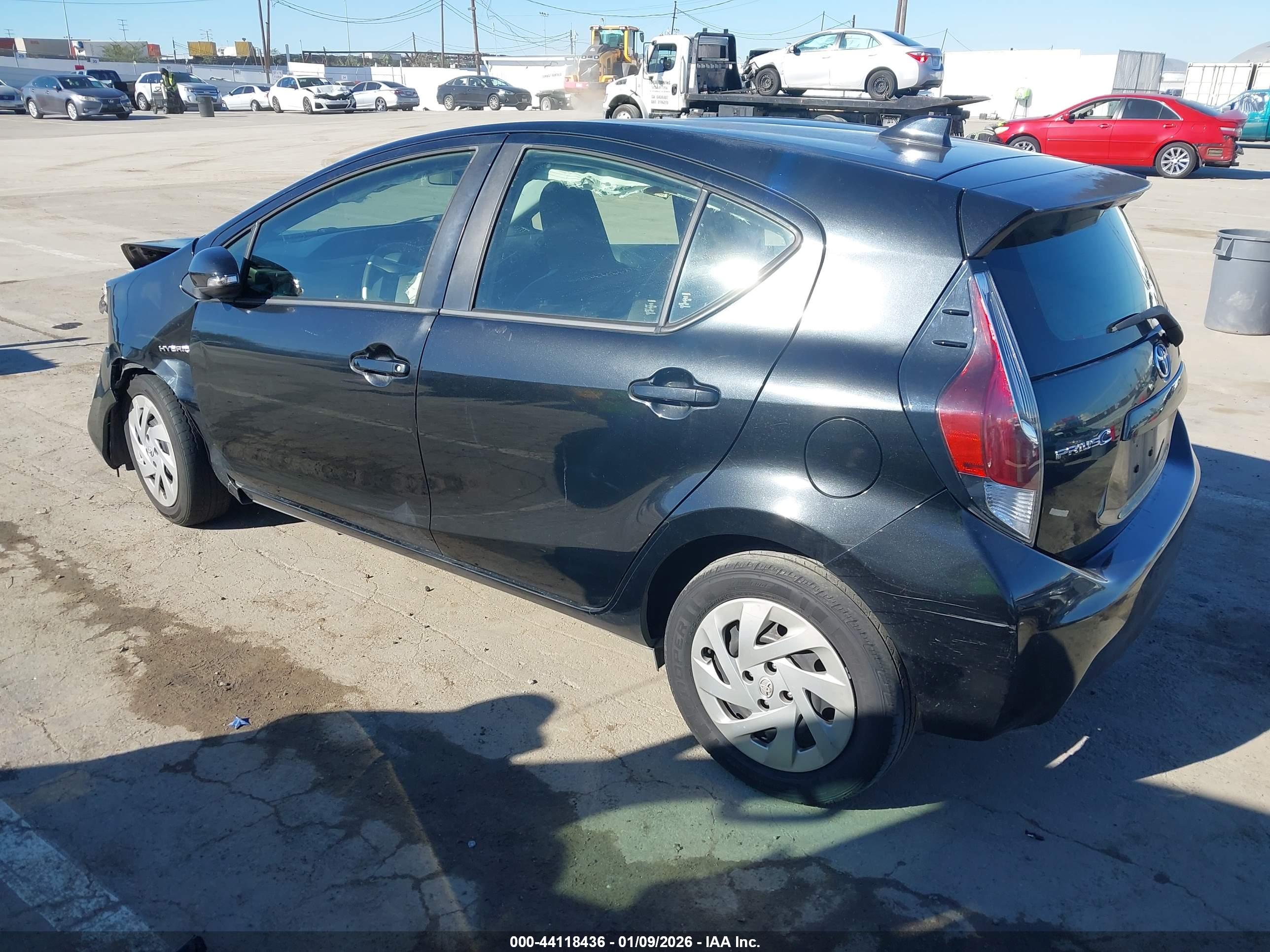 TOYOTA PRIUS image 3