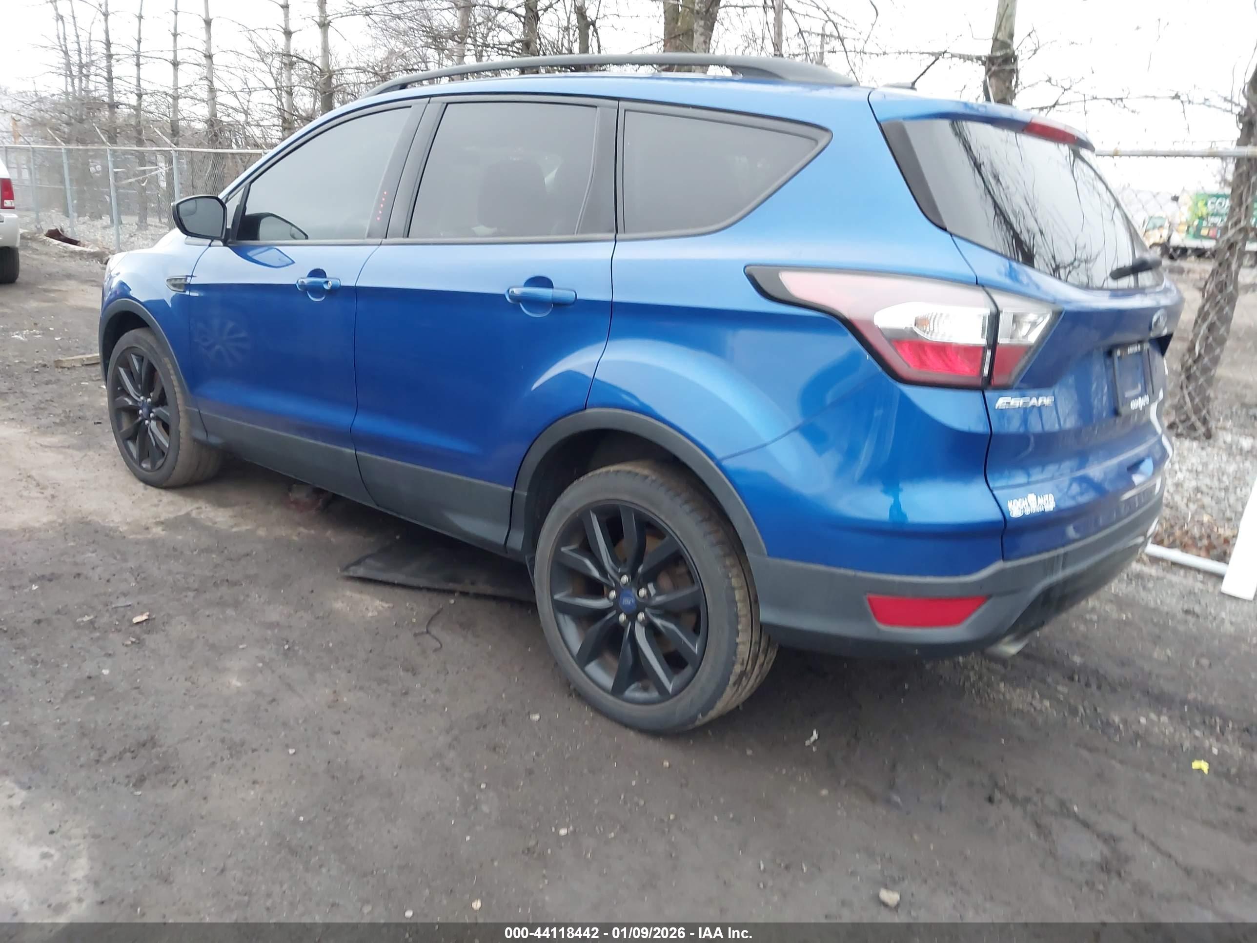 FORD ESCAPE image 3