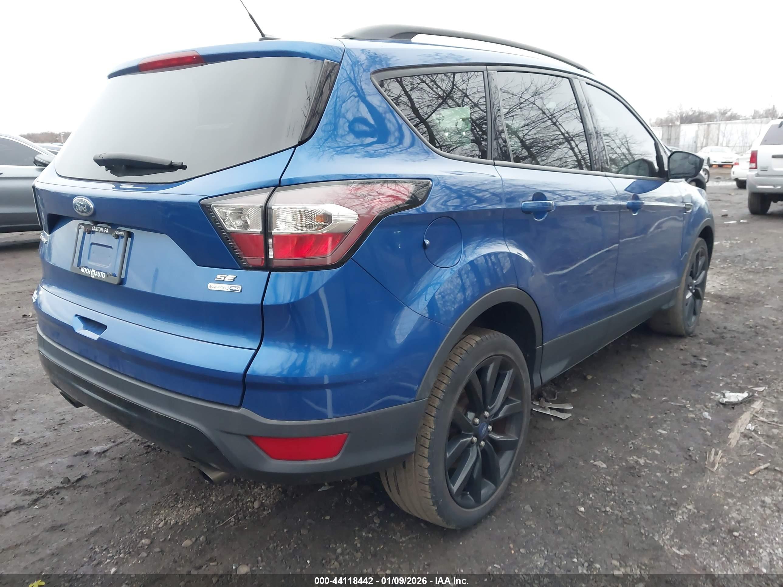 FORD ESCAPE image 4