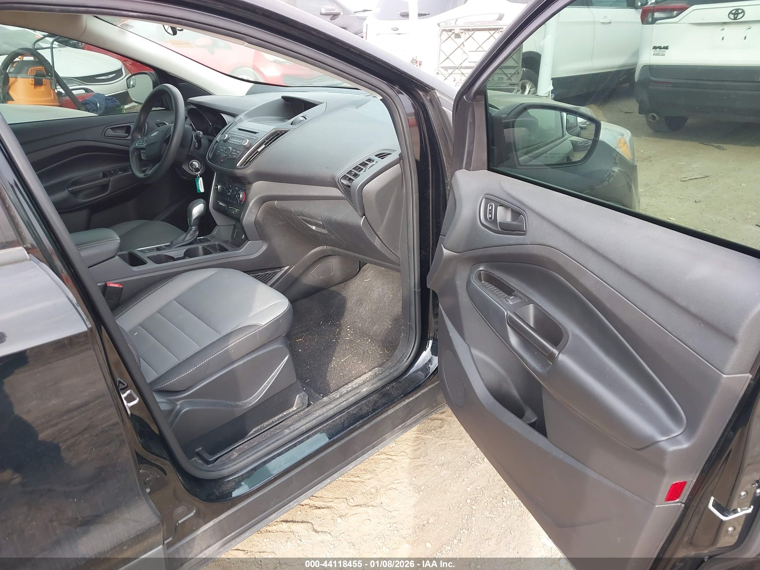FORD ESCAPE image 5