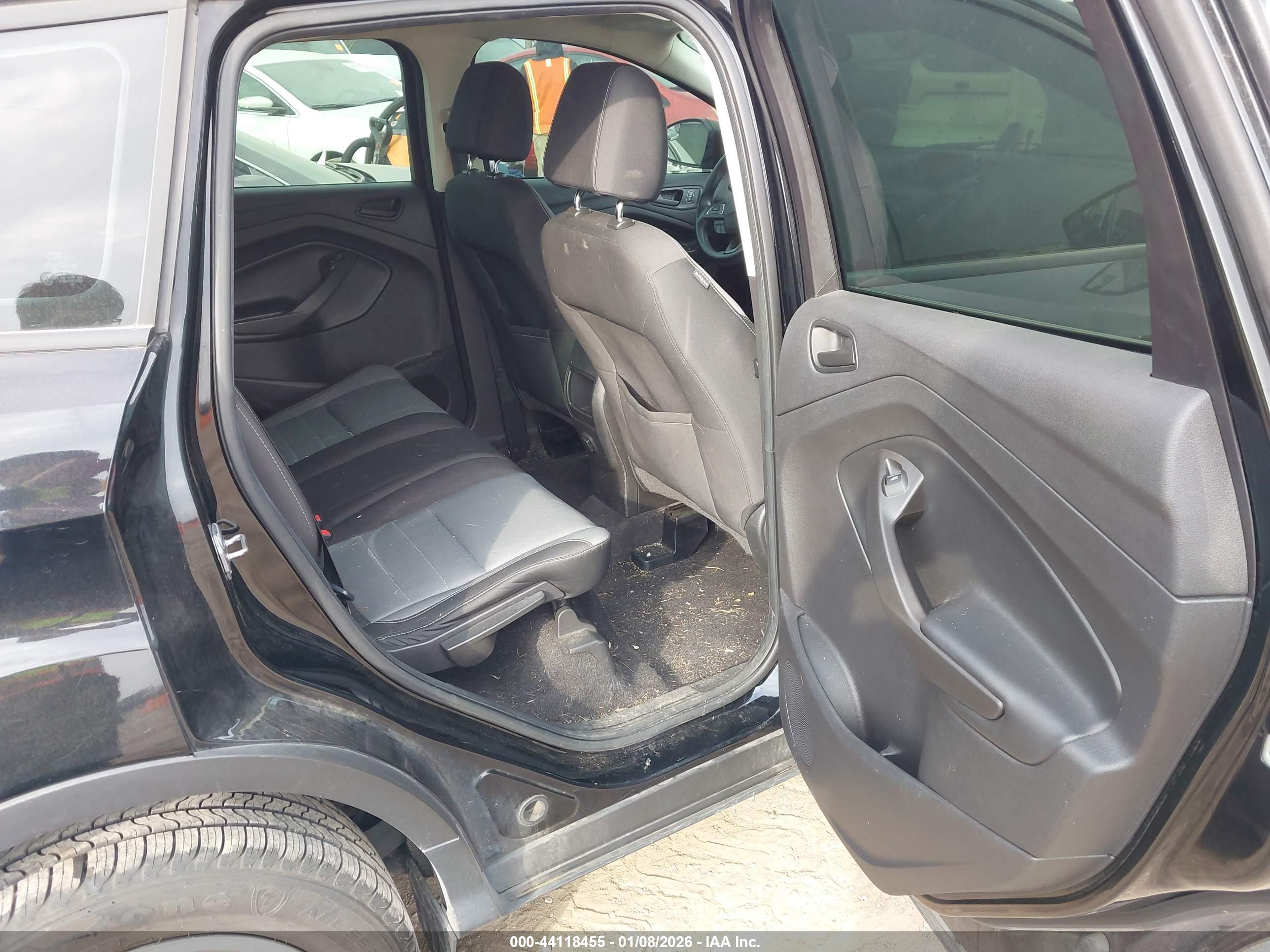 FORD ESCAPE image 8