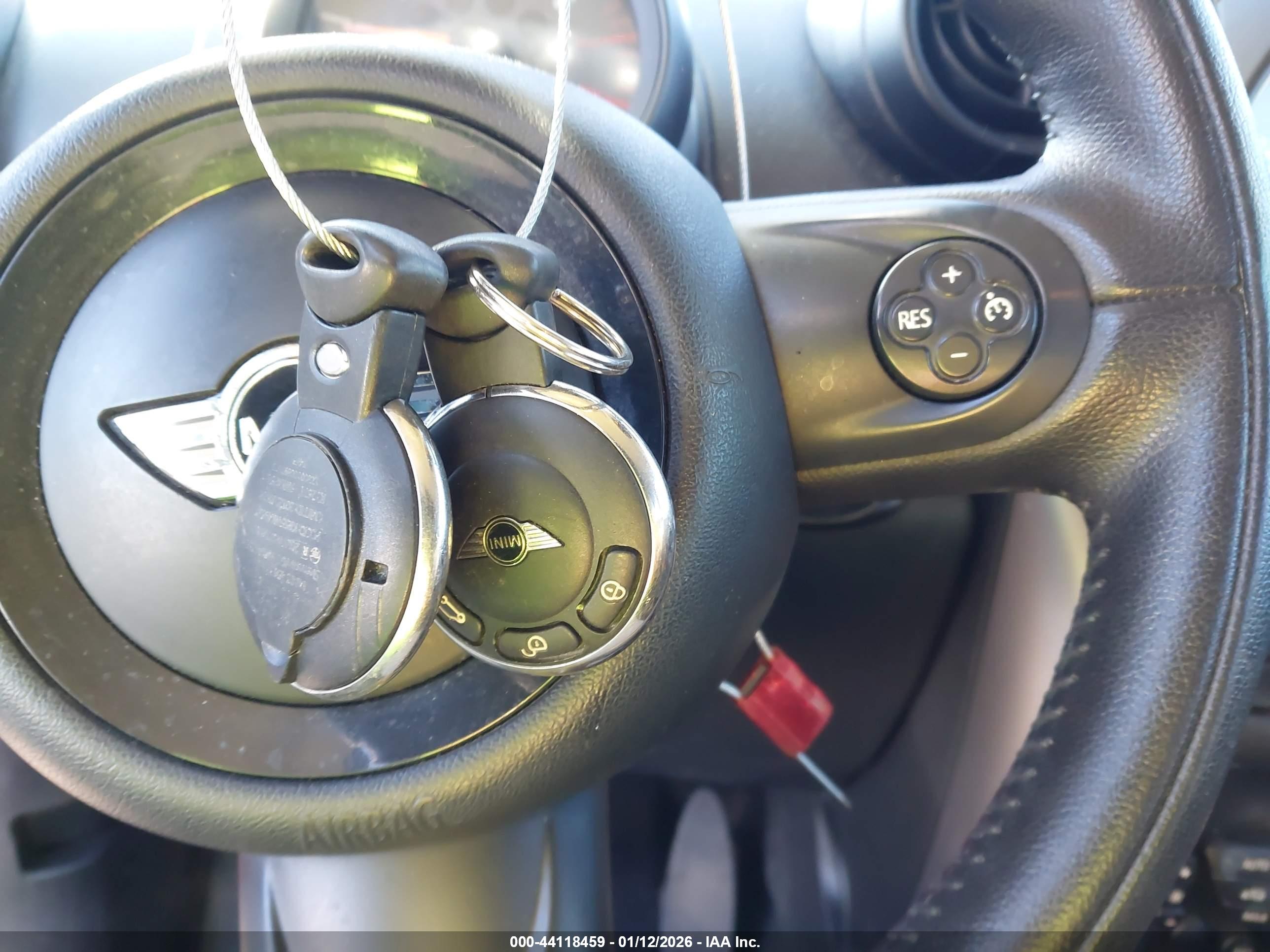 MINI COUNTRYMAN image 11