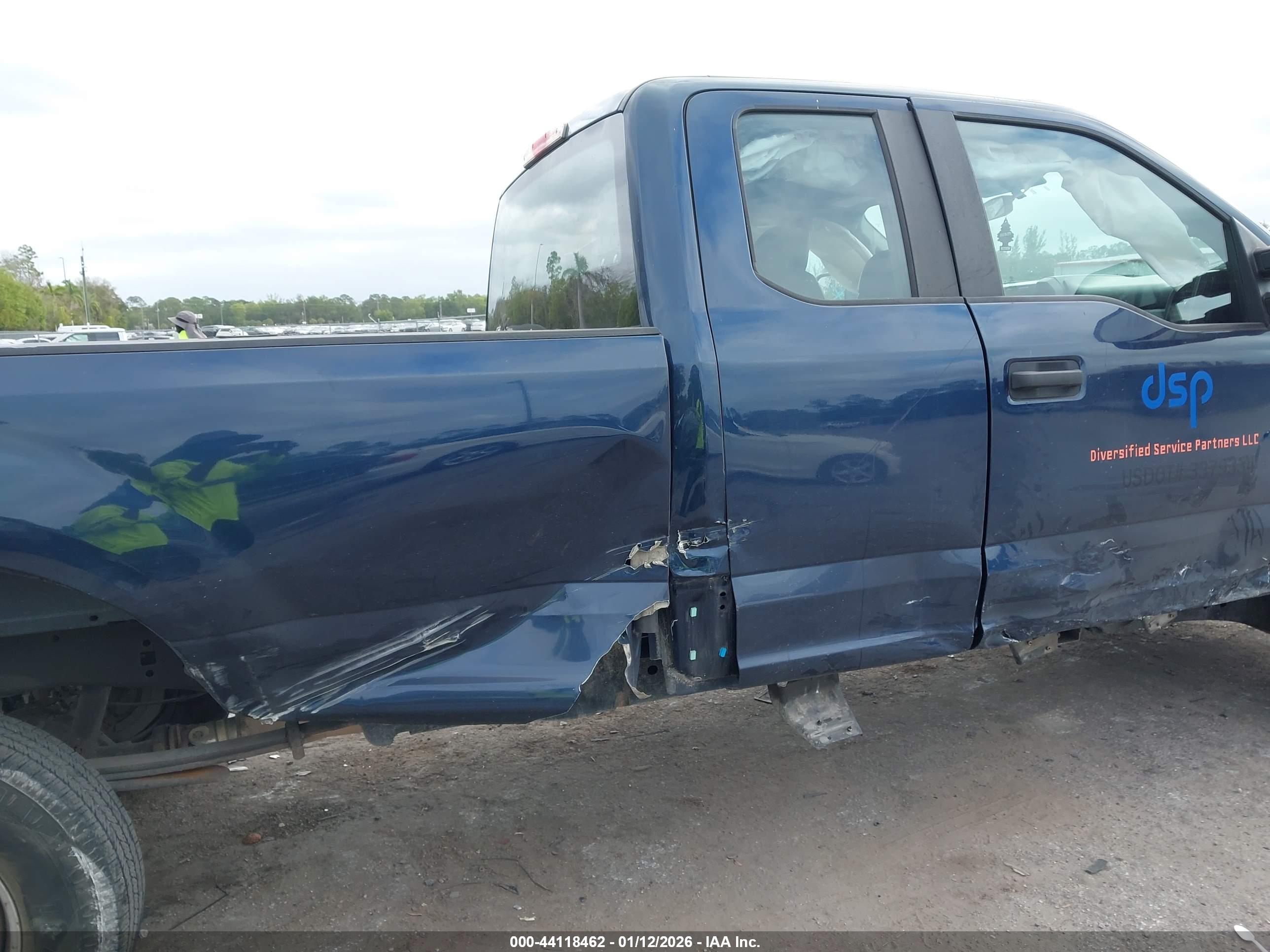 FORD F-250 image 6