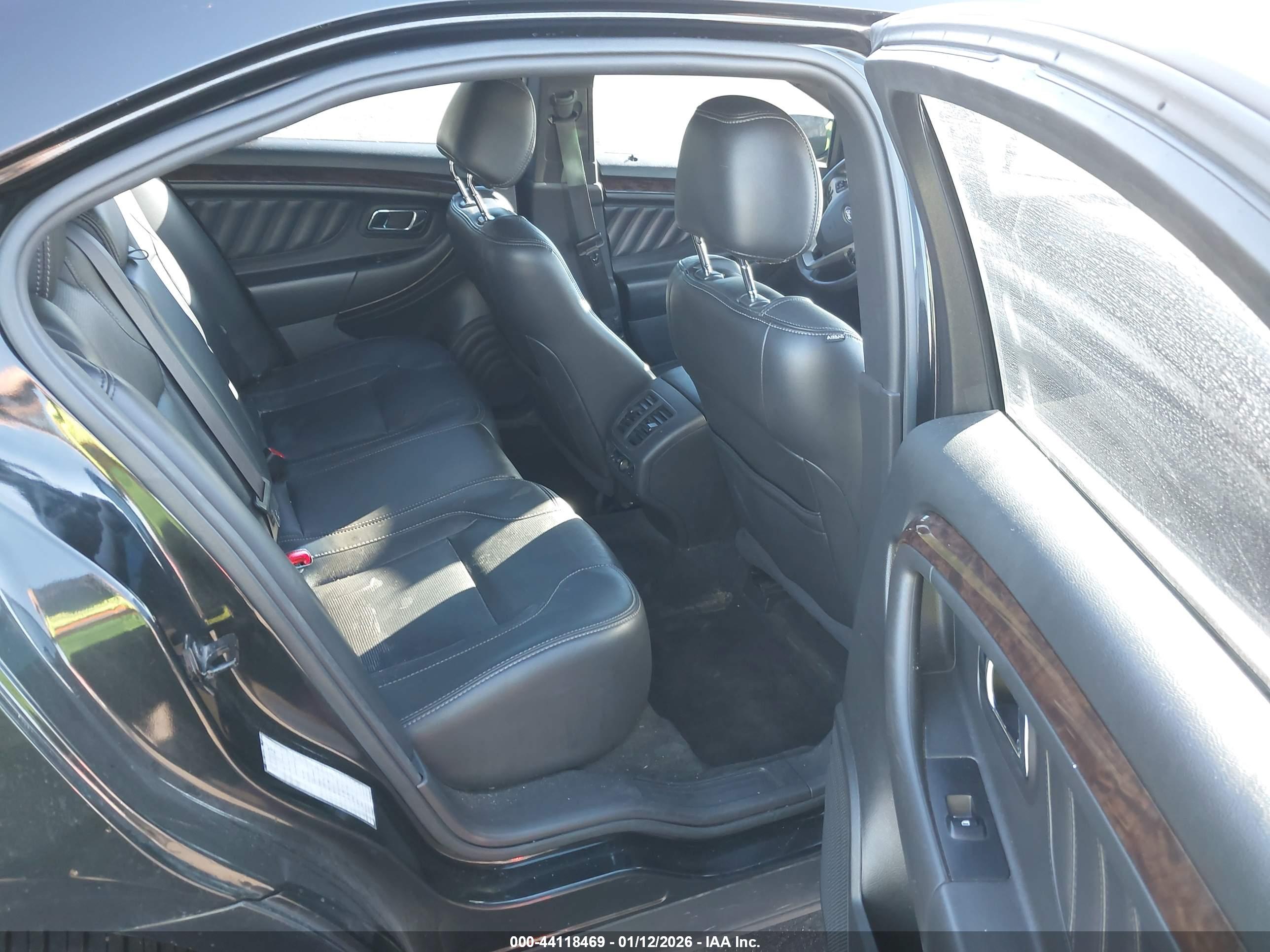 FORD TAURUS image 8