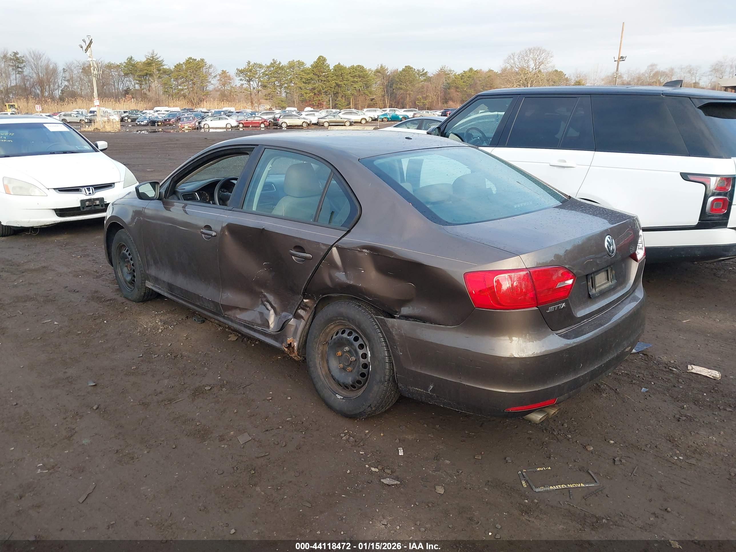 VOLKSWAGEN JETTA image 3