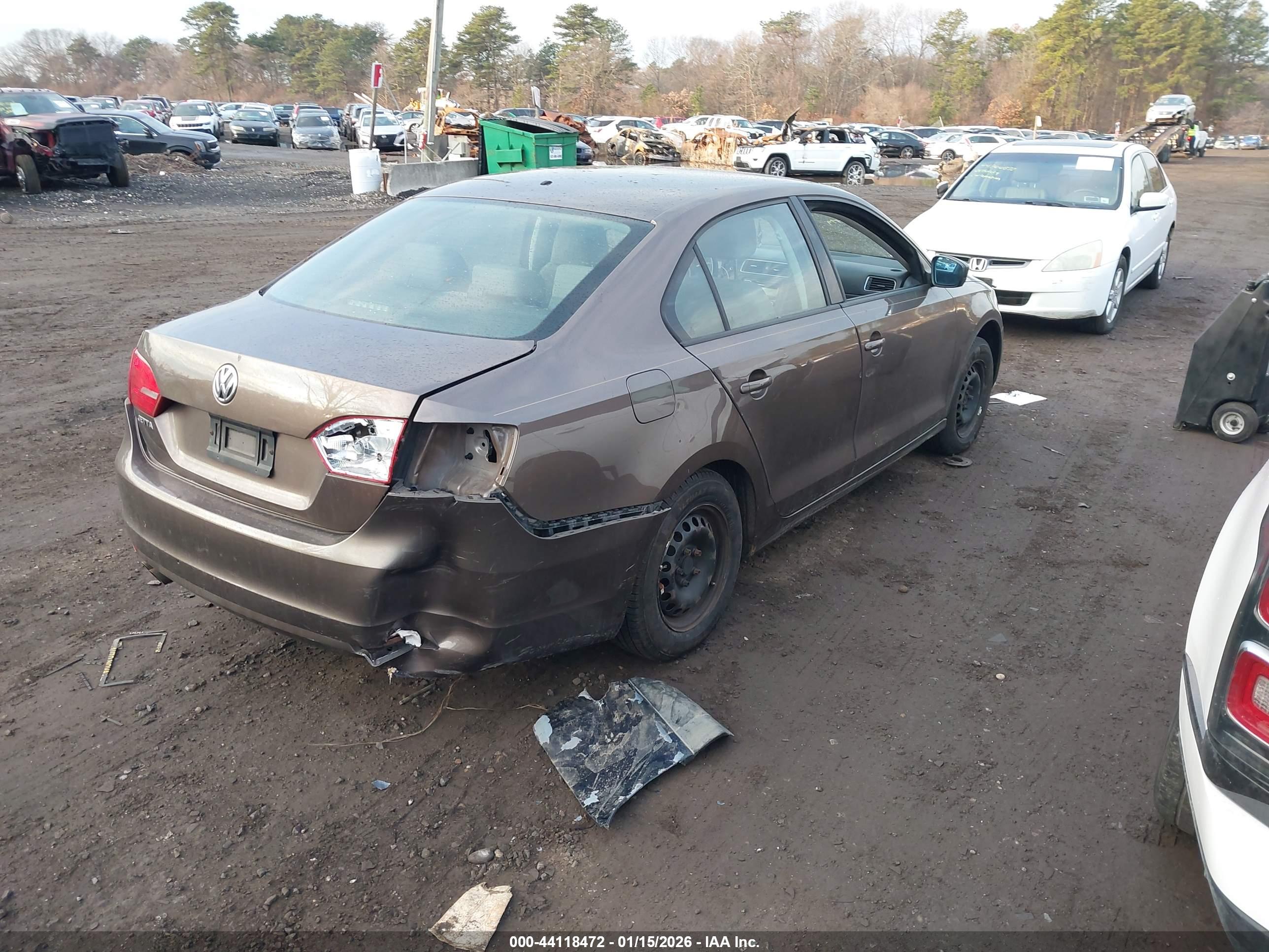 VOLKSWAGEN JETTA image 4
