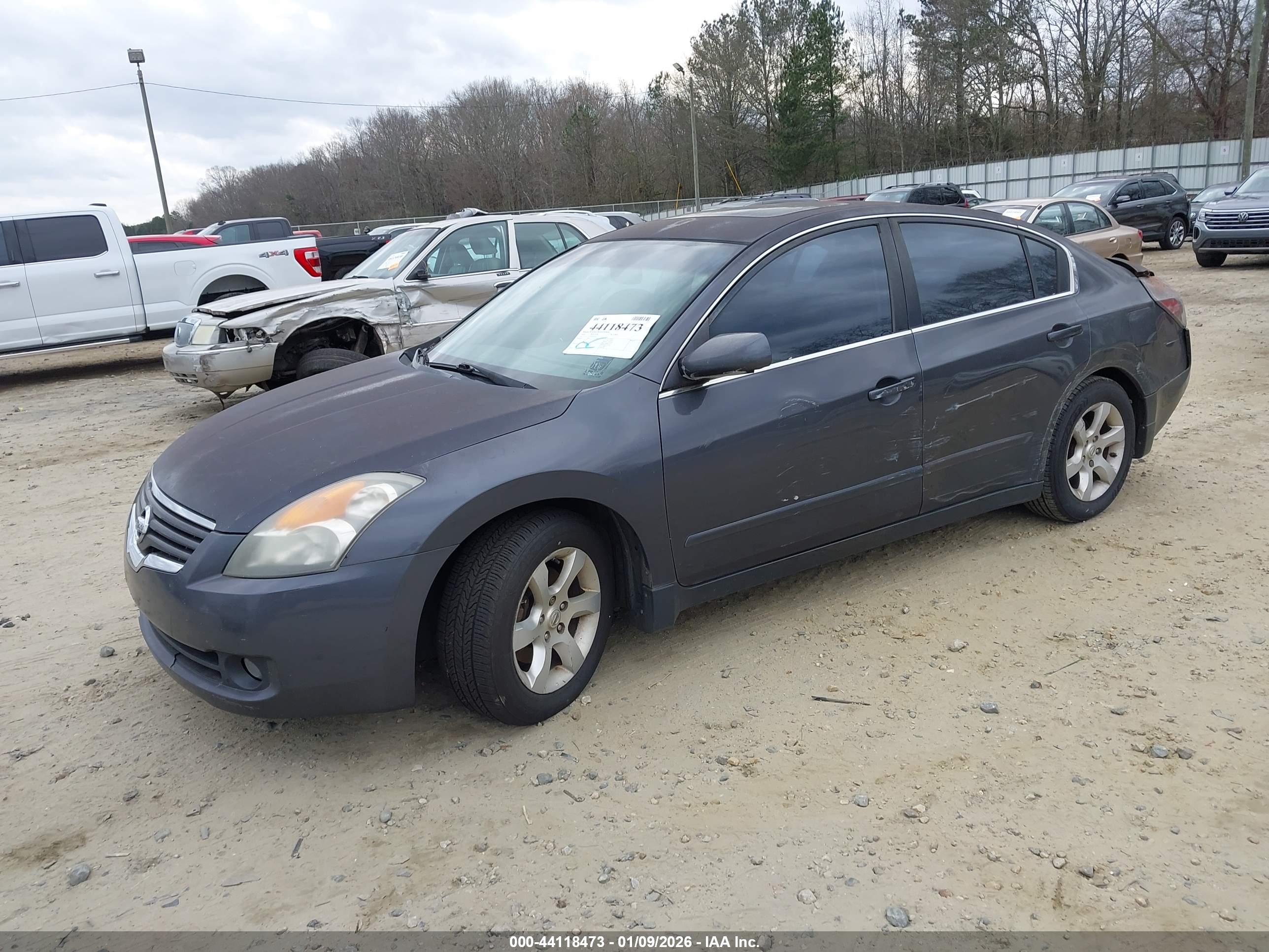 NISSAN ALTIMA image 2
