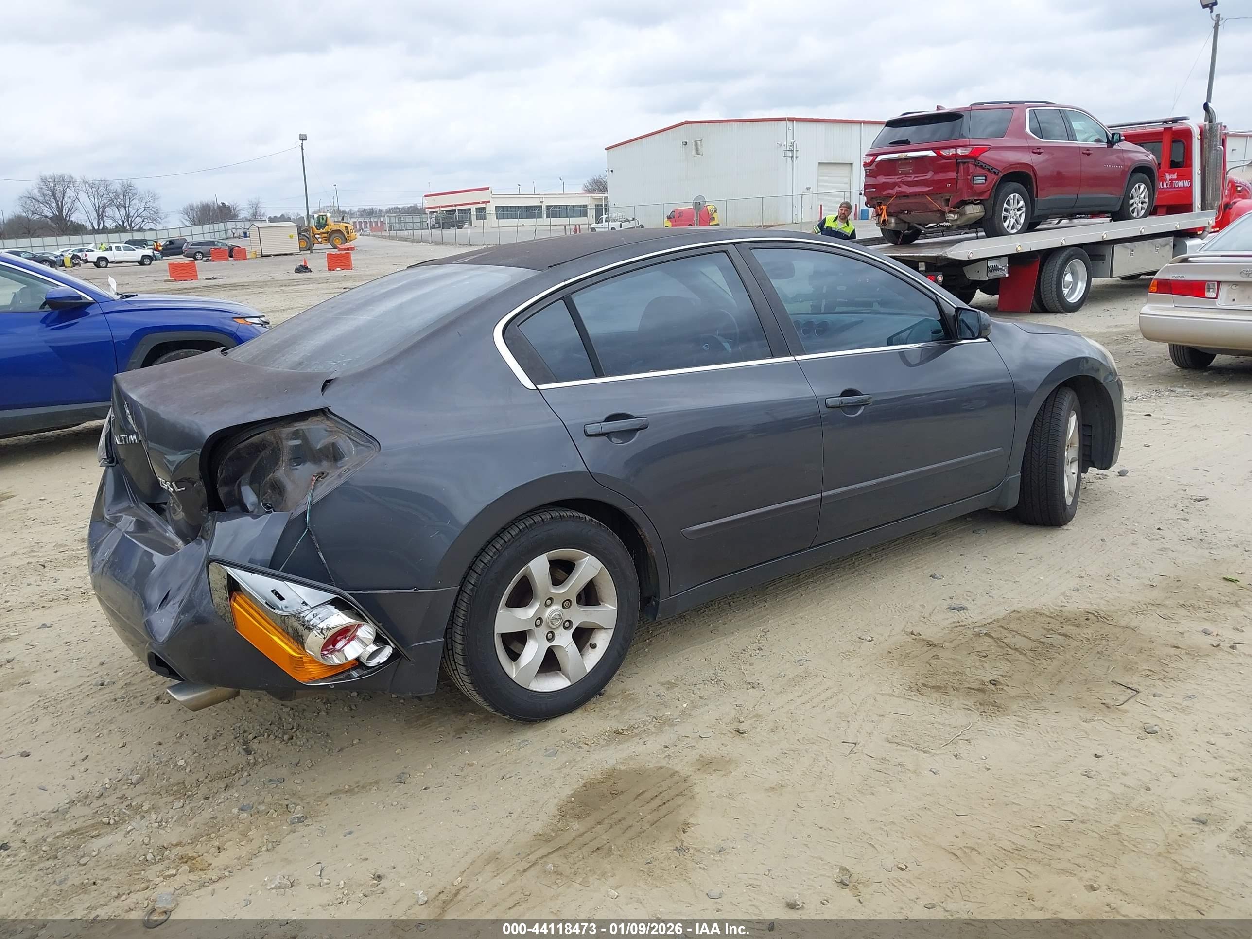 NISSAN ALTIMA image 4