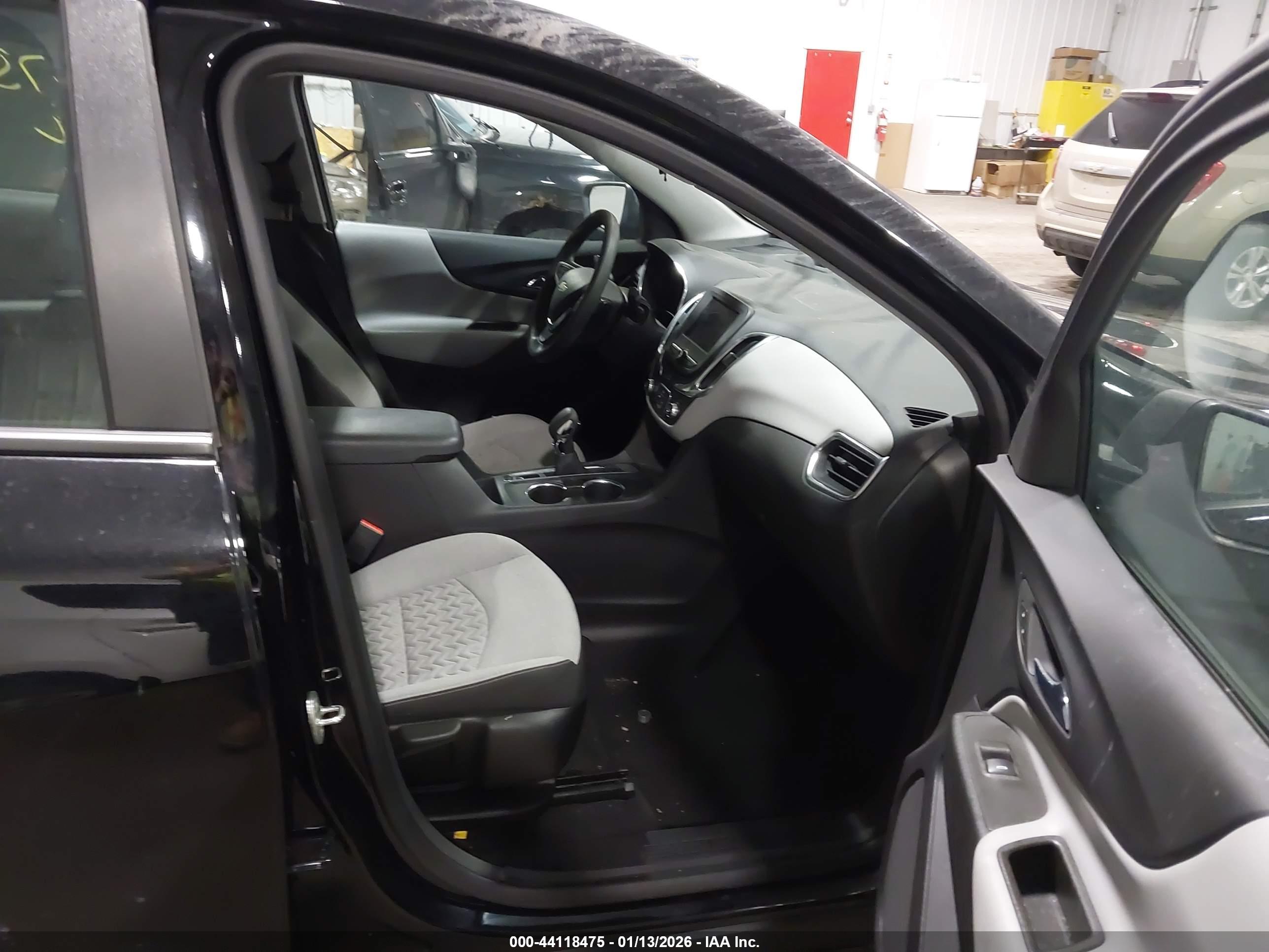 CHEVROLET EQUINOX image 5