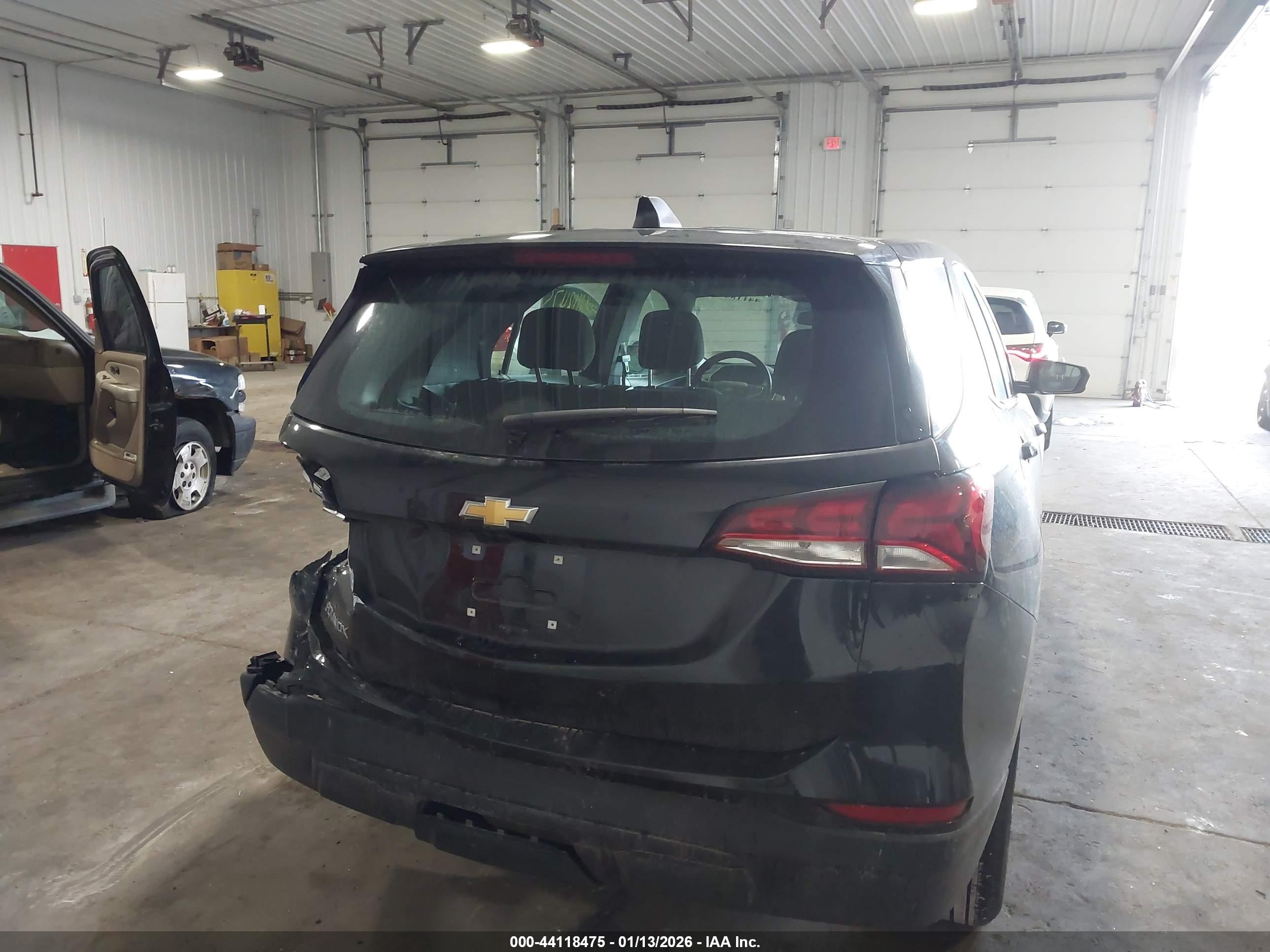 CHEVROLET EQUINOX image 6