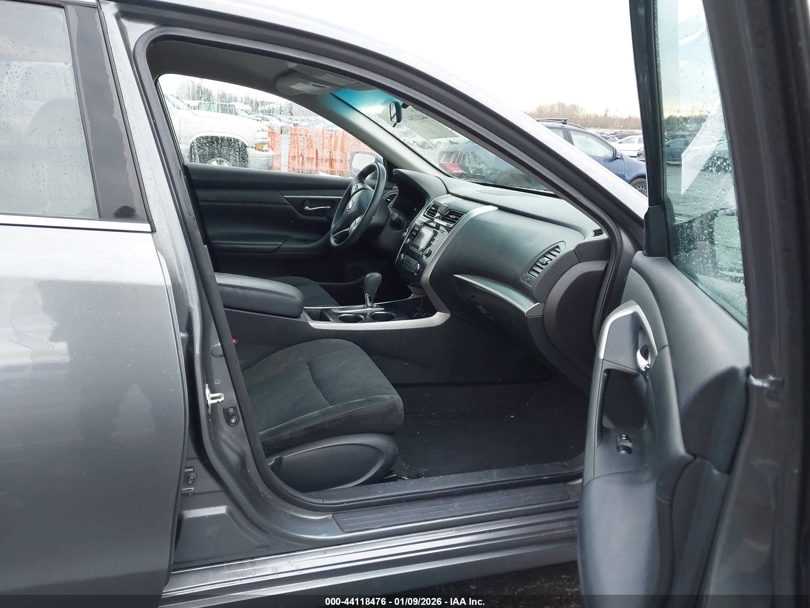 NISSAN ALTIMA image 5