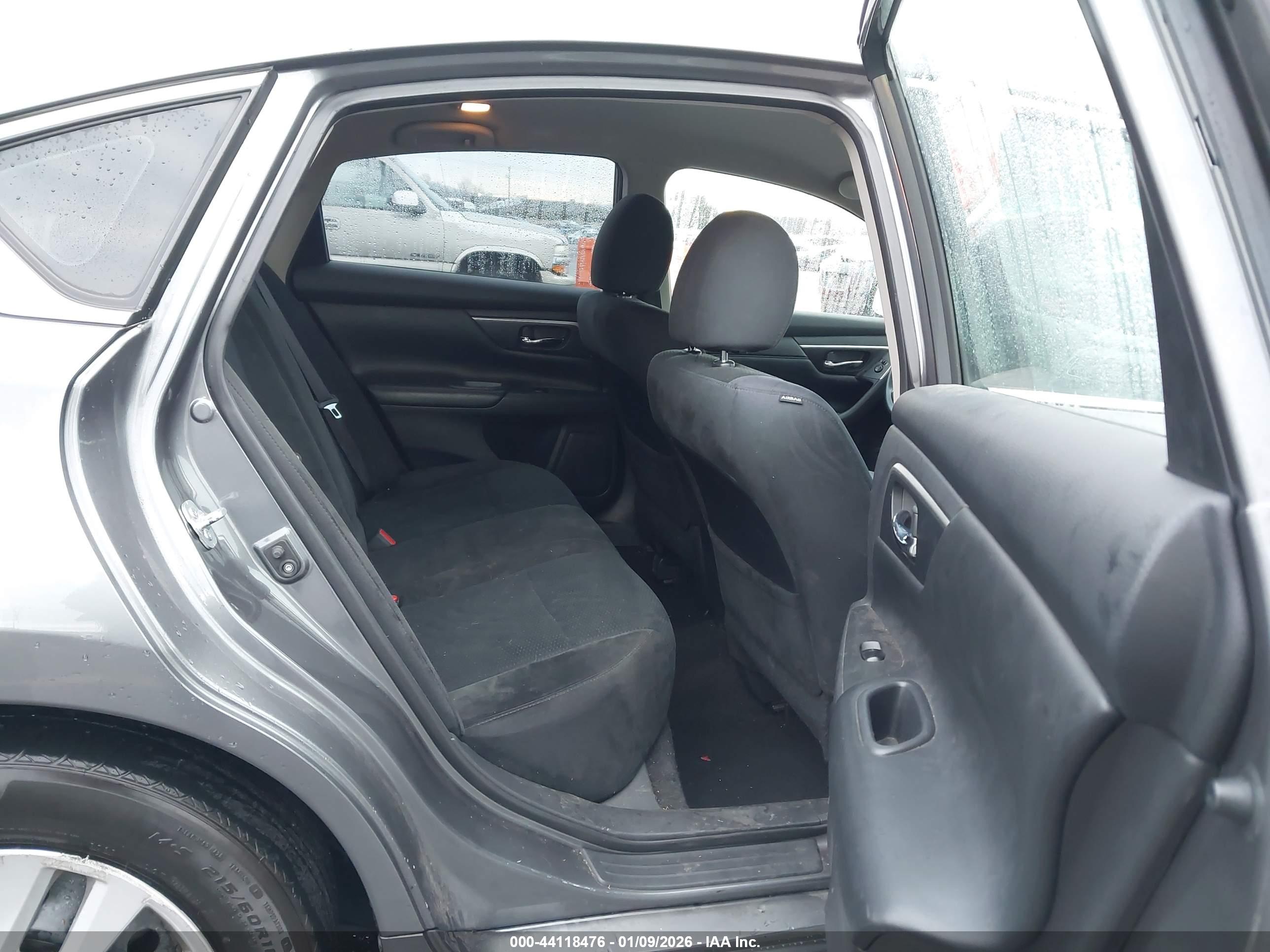 NISSAN ALTIMA image 8