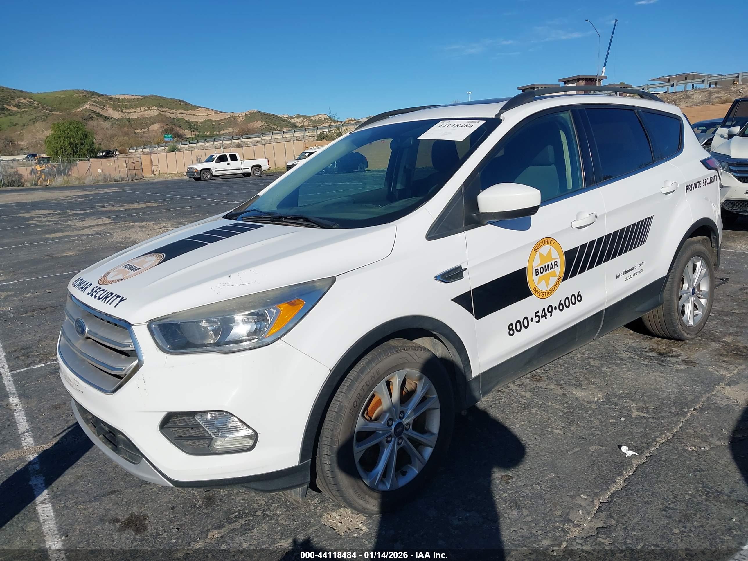 FORD ESCAPE image 2