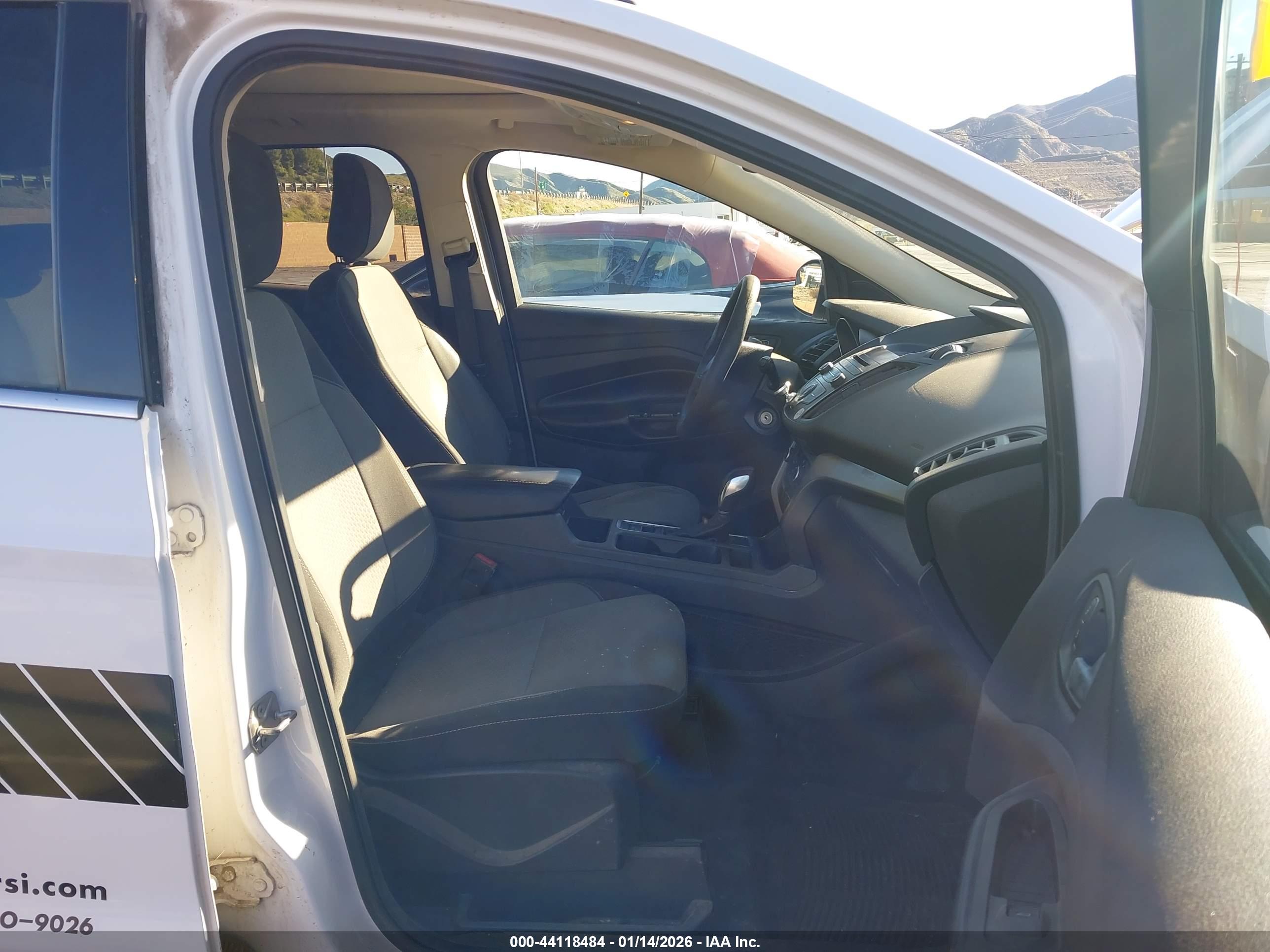 FORD ESCAPE image 5