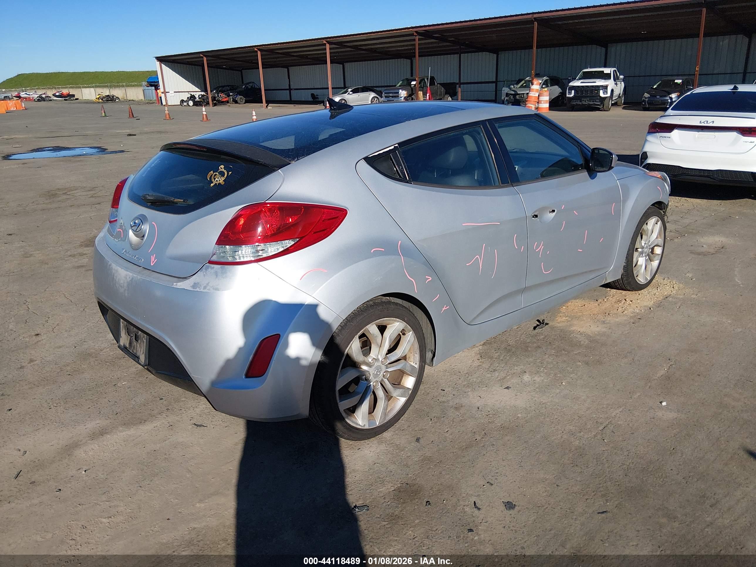 HYUNDAI VELOSTER image 4