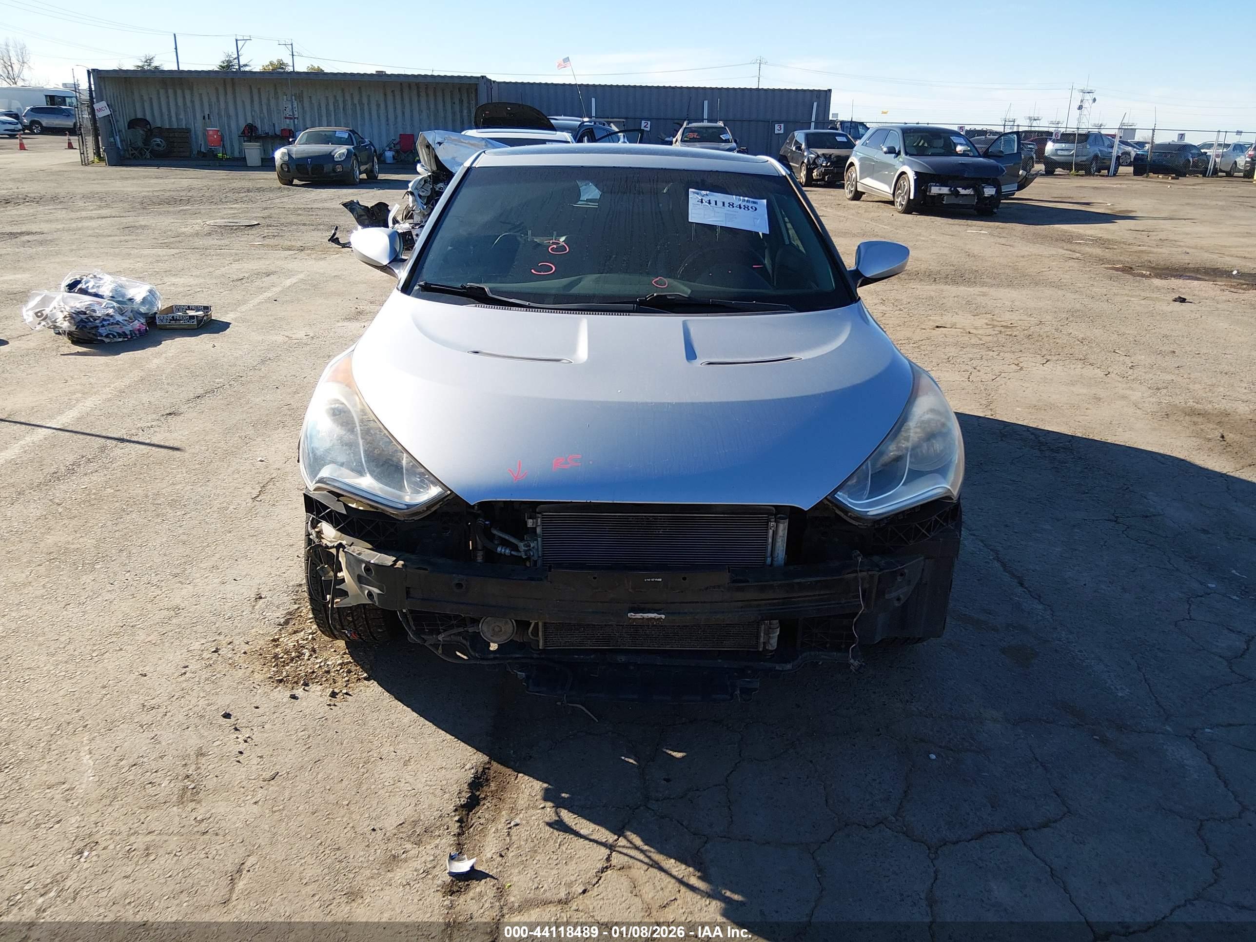 HYUNDAI VELOSTER image 6