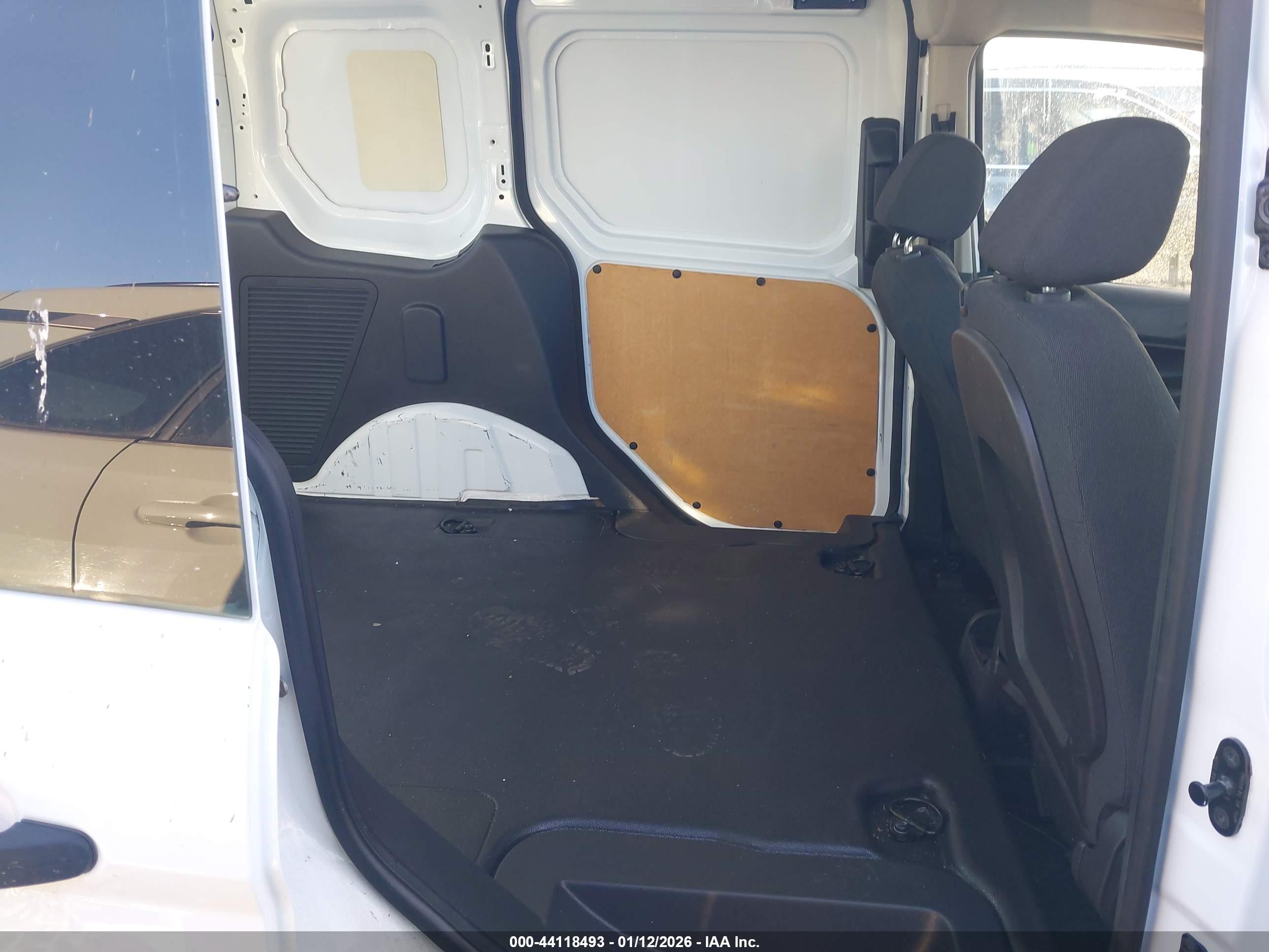 FORD TRANSIT image 8