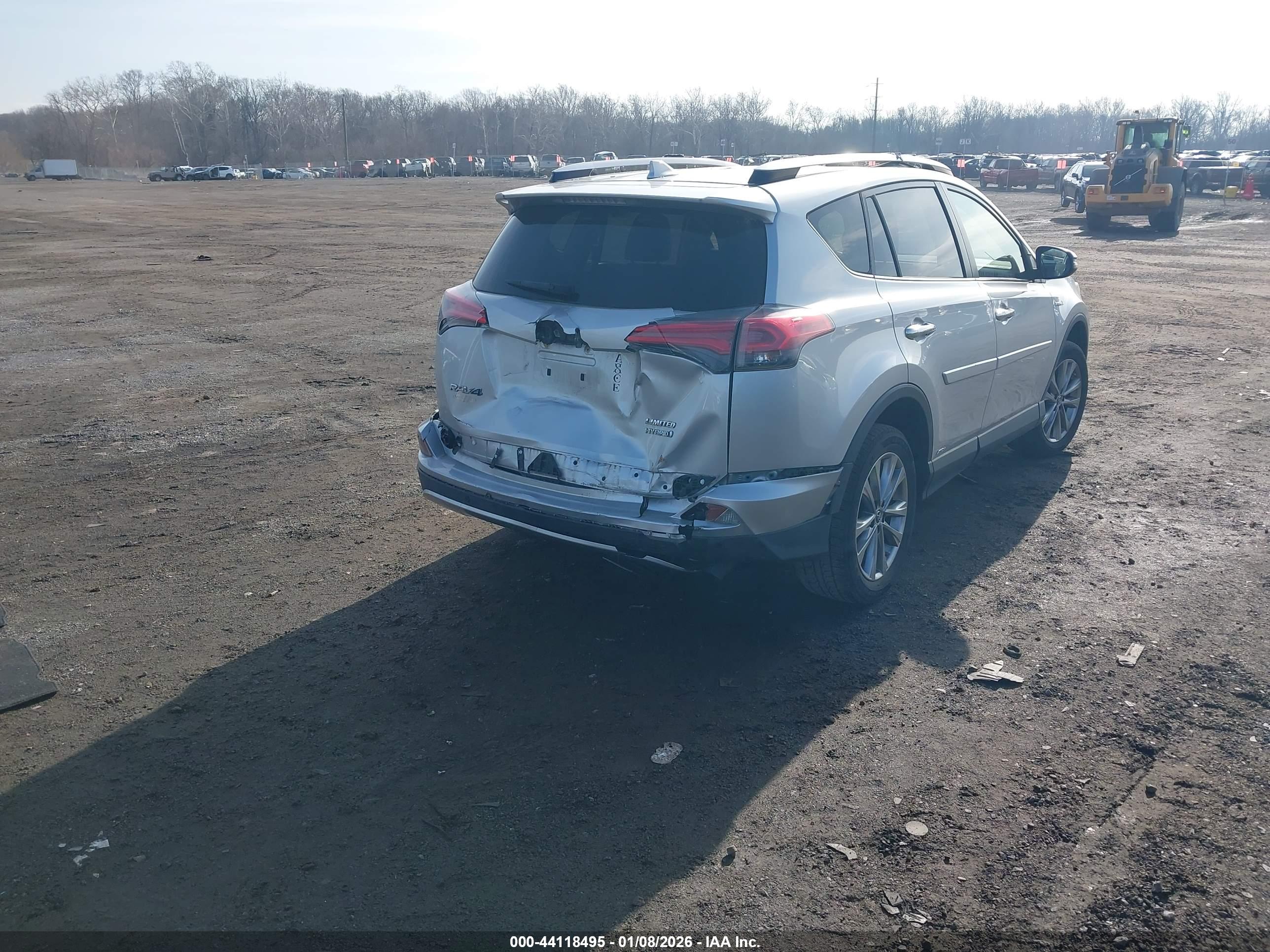 TOYOTA RAV4 image 4