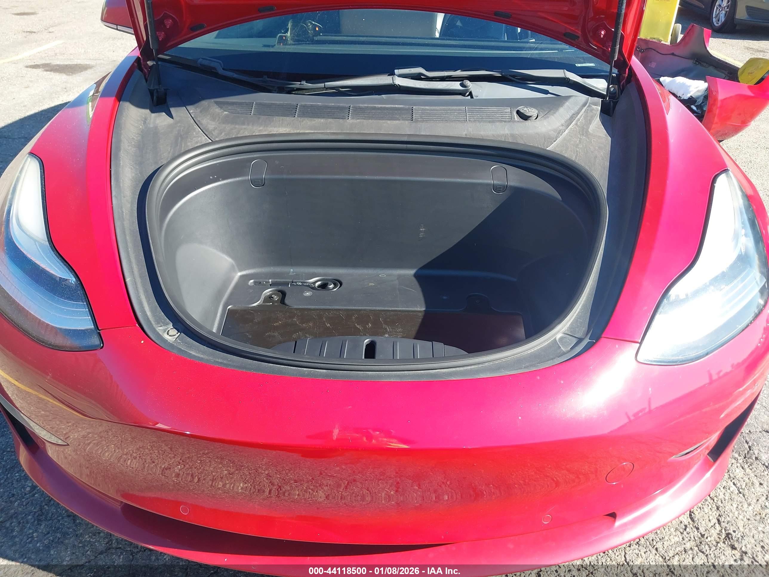 TESLA MODEL image 10