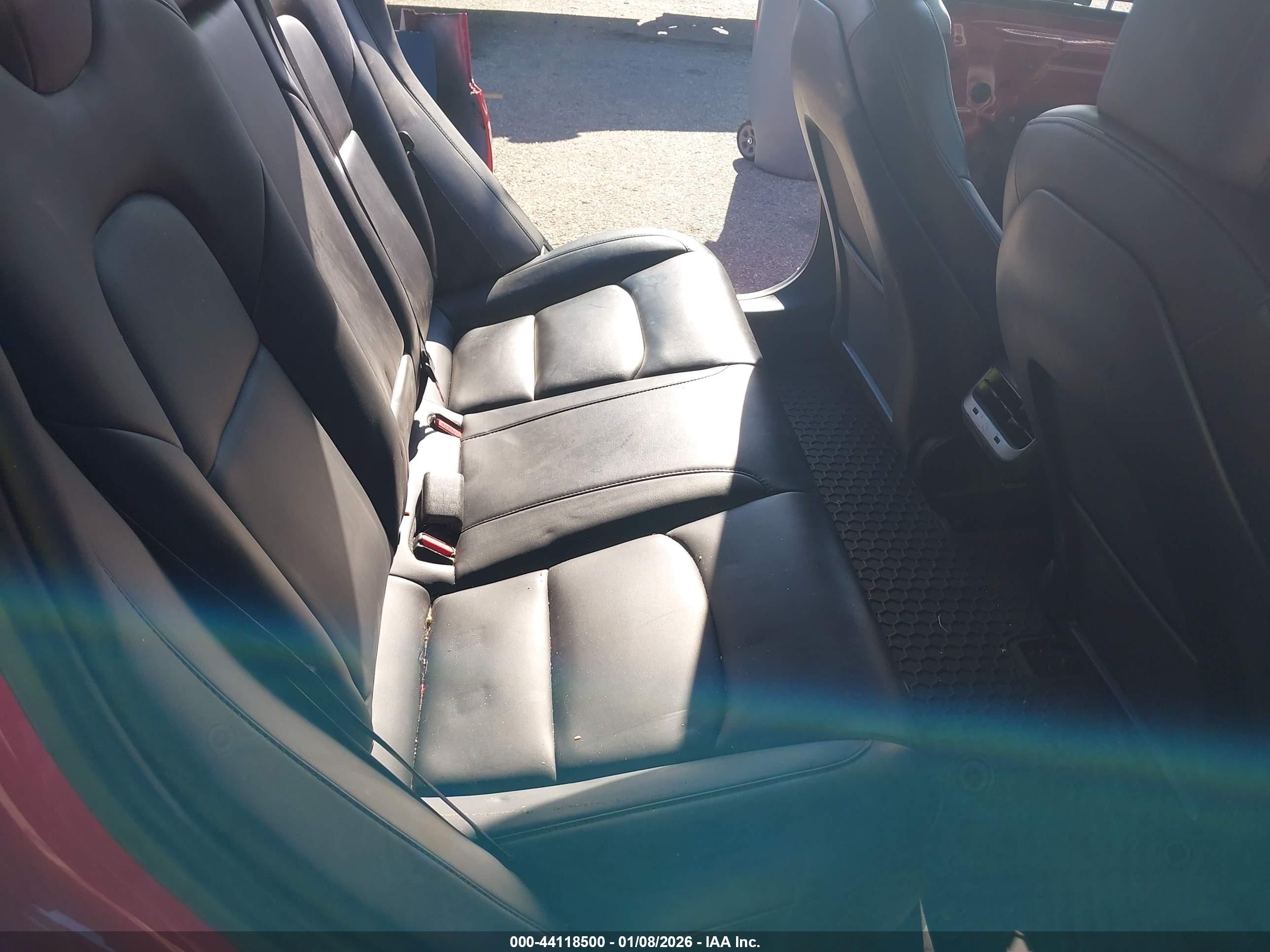 TESLA MODEL image 8