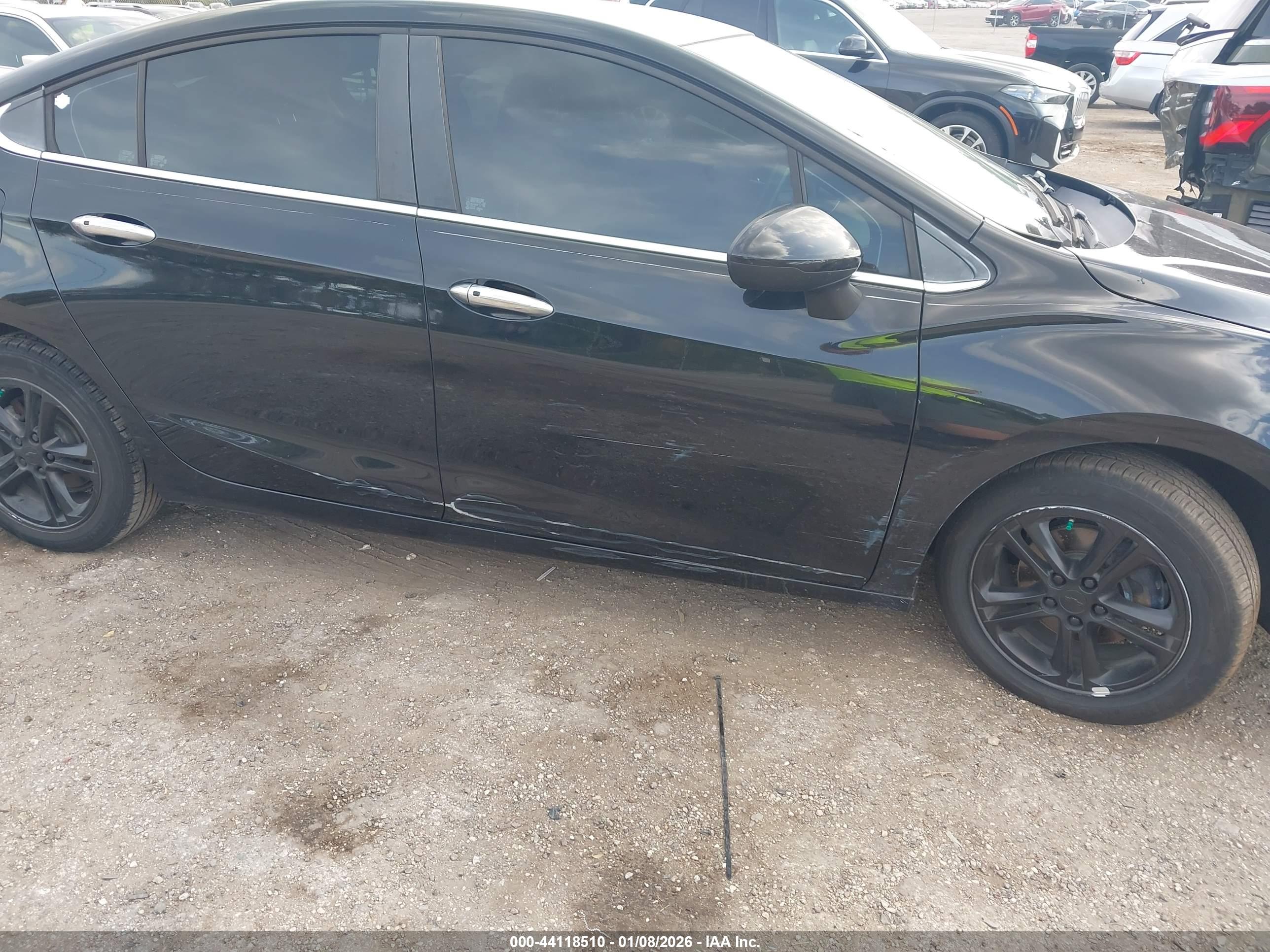 CHEVROLET CRUZE image 6