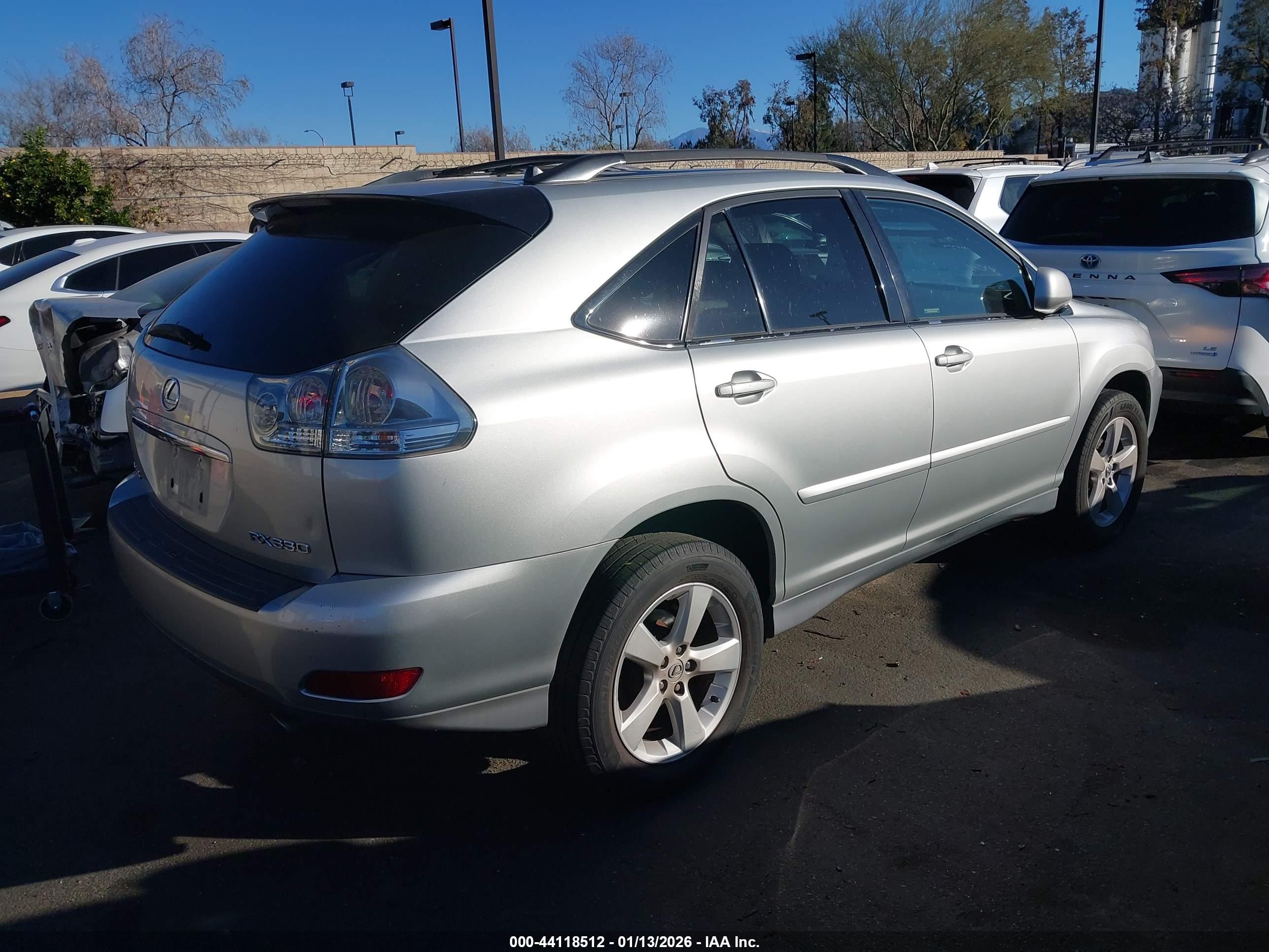 LEXUS RX image 4