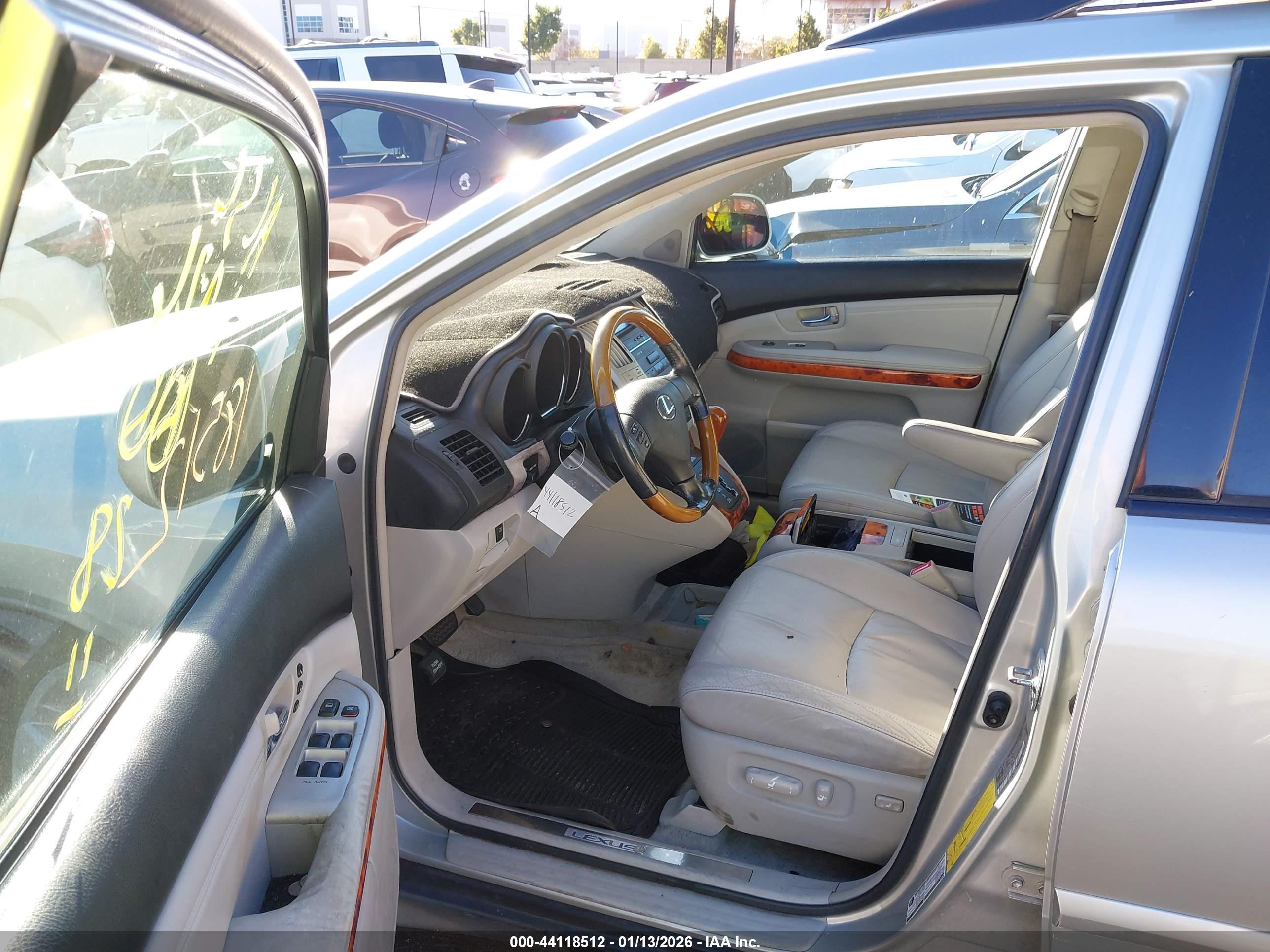 LEXUS RX image 5