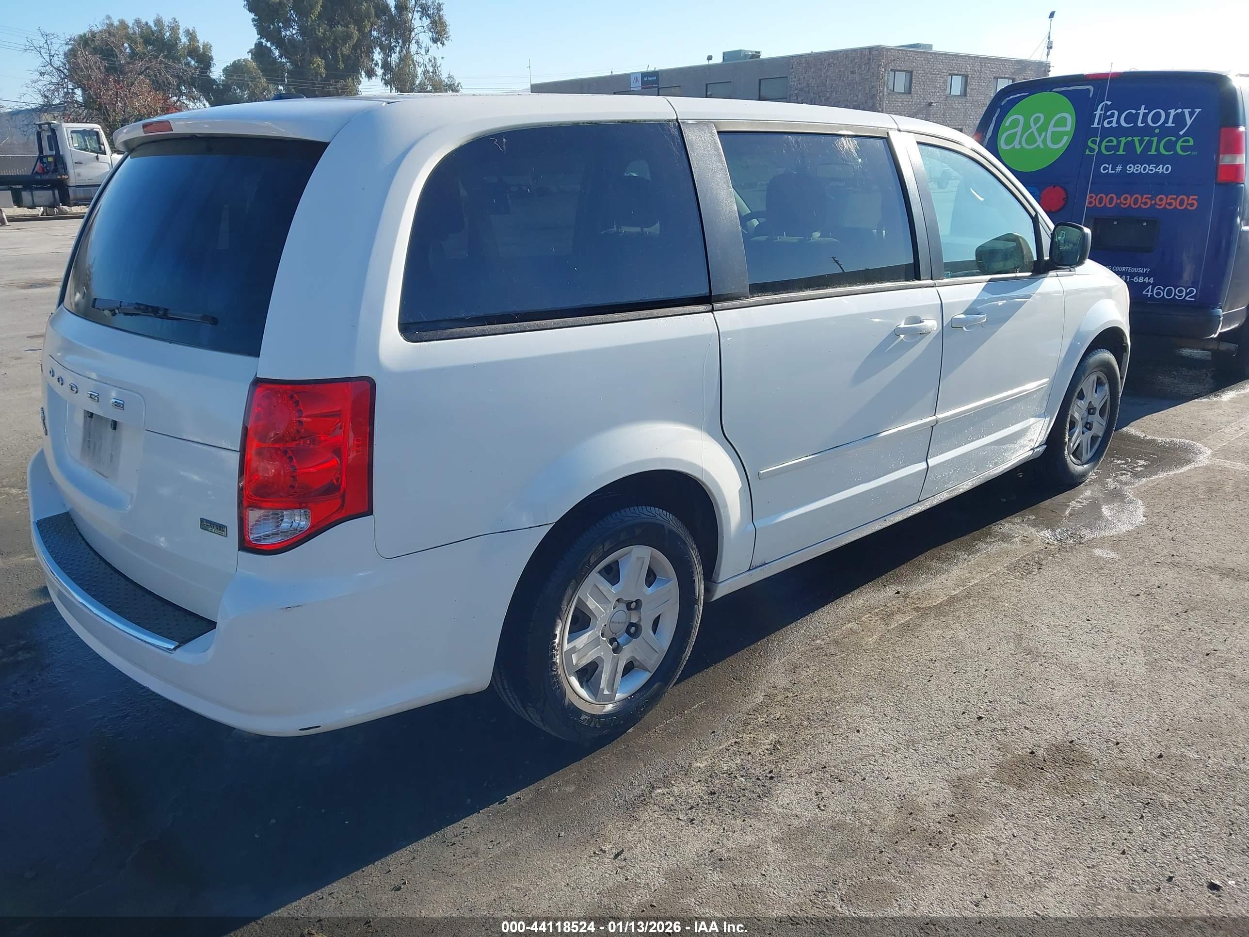 DODGE GRAND image 4
