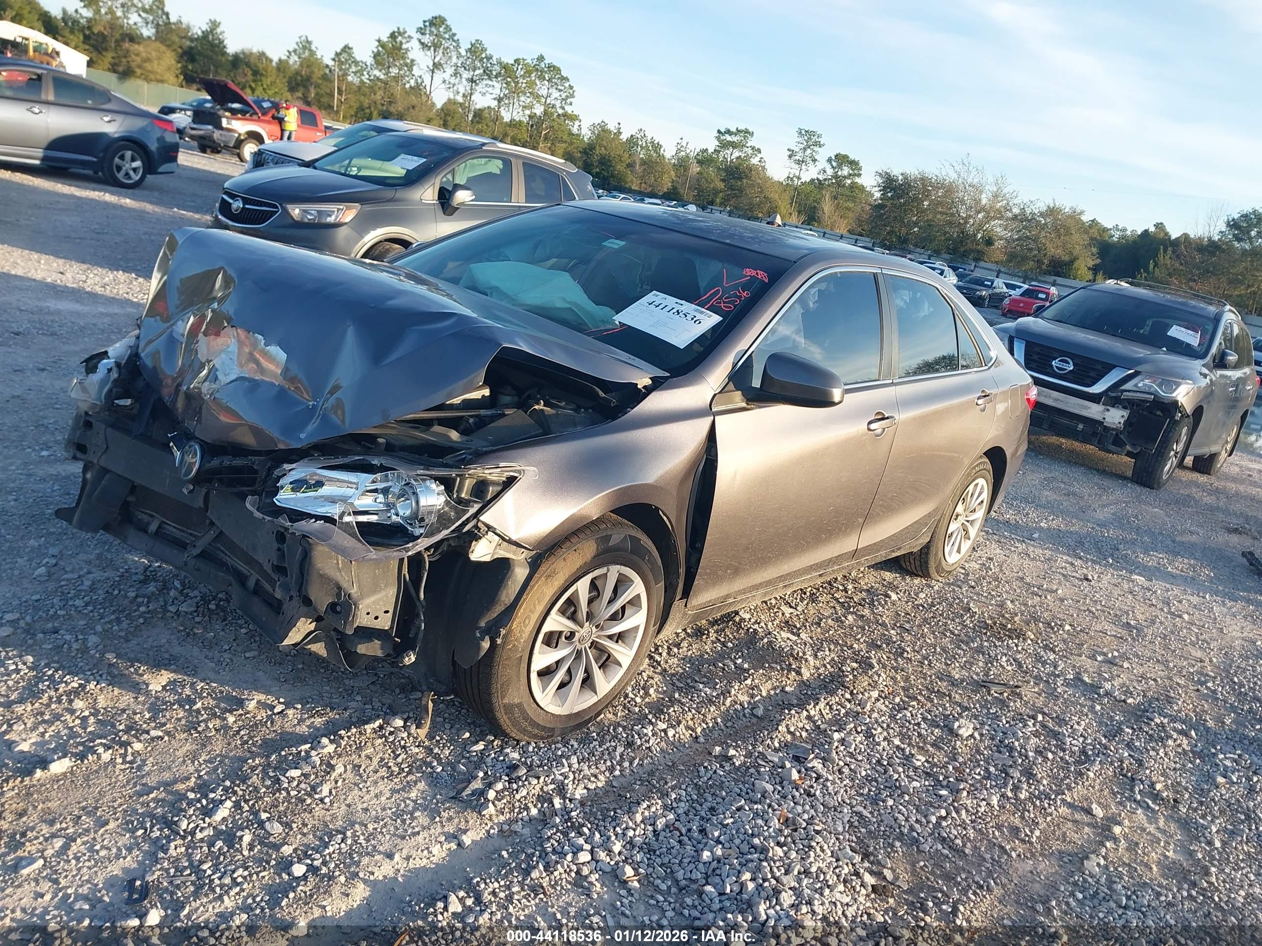 TOYOTA CAMRY image 2