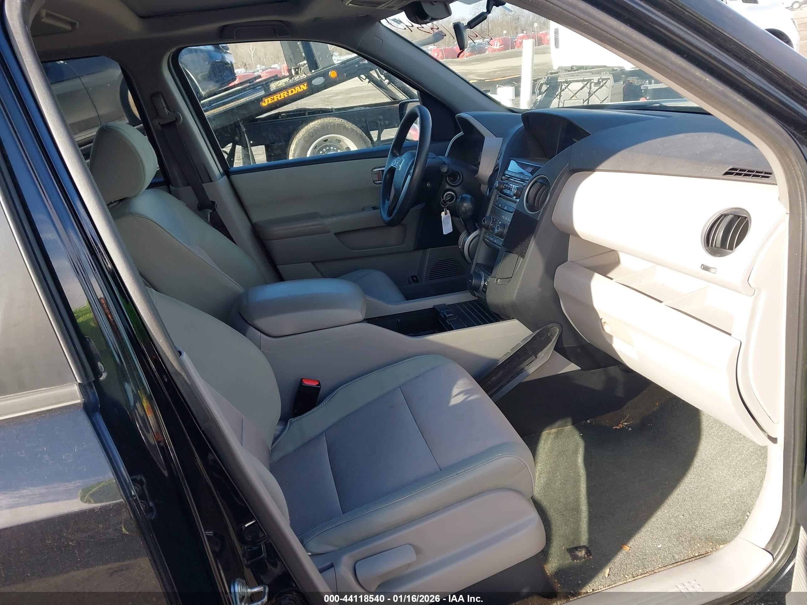 HONDA PILOT image 5