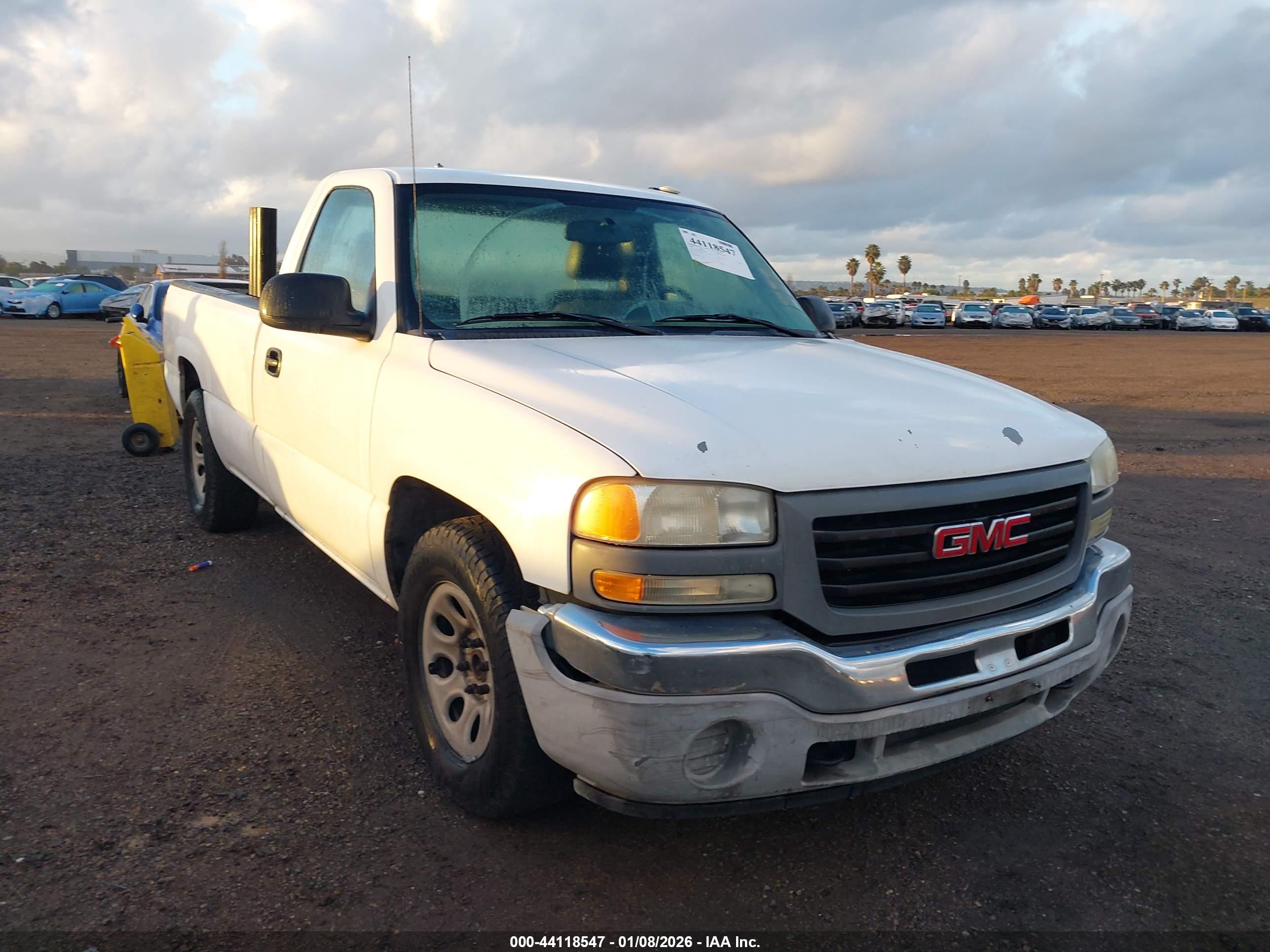 GMC SIERRA image 6