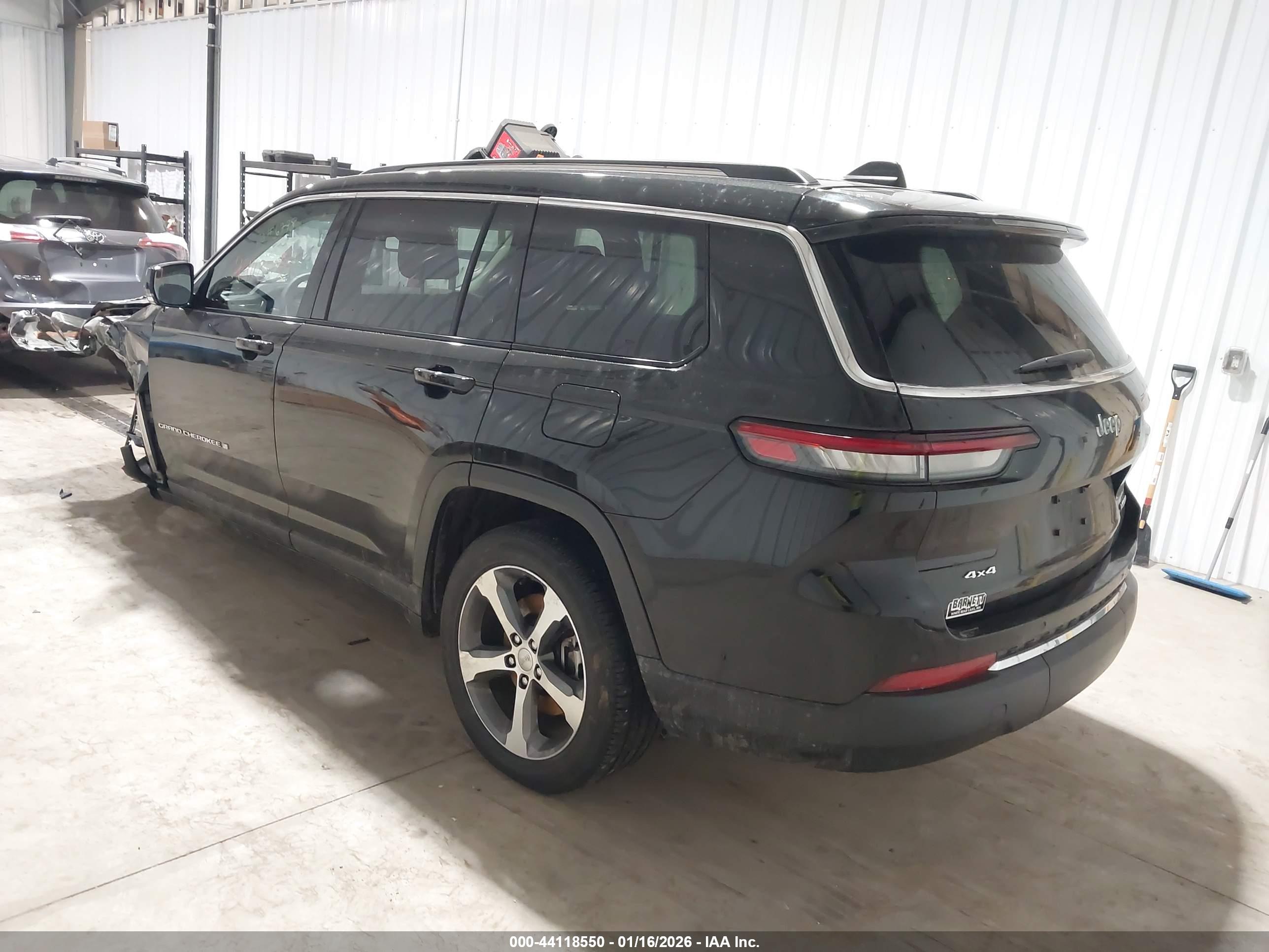 JEEP GRAND image 3