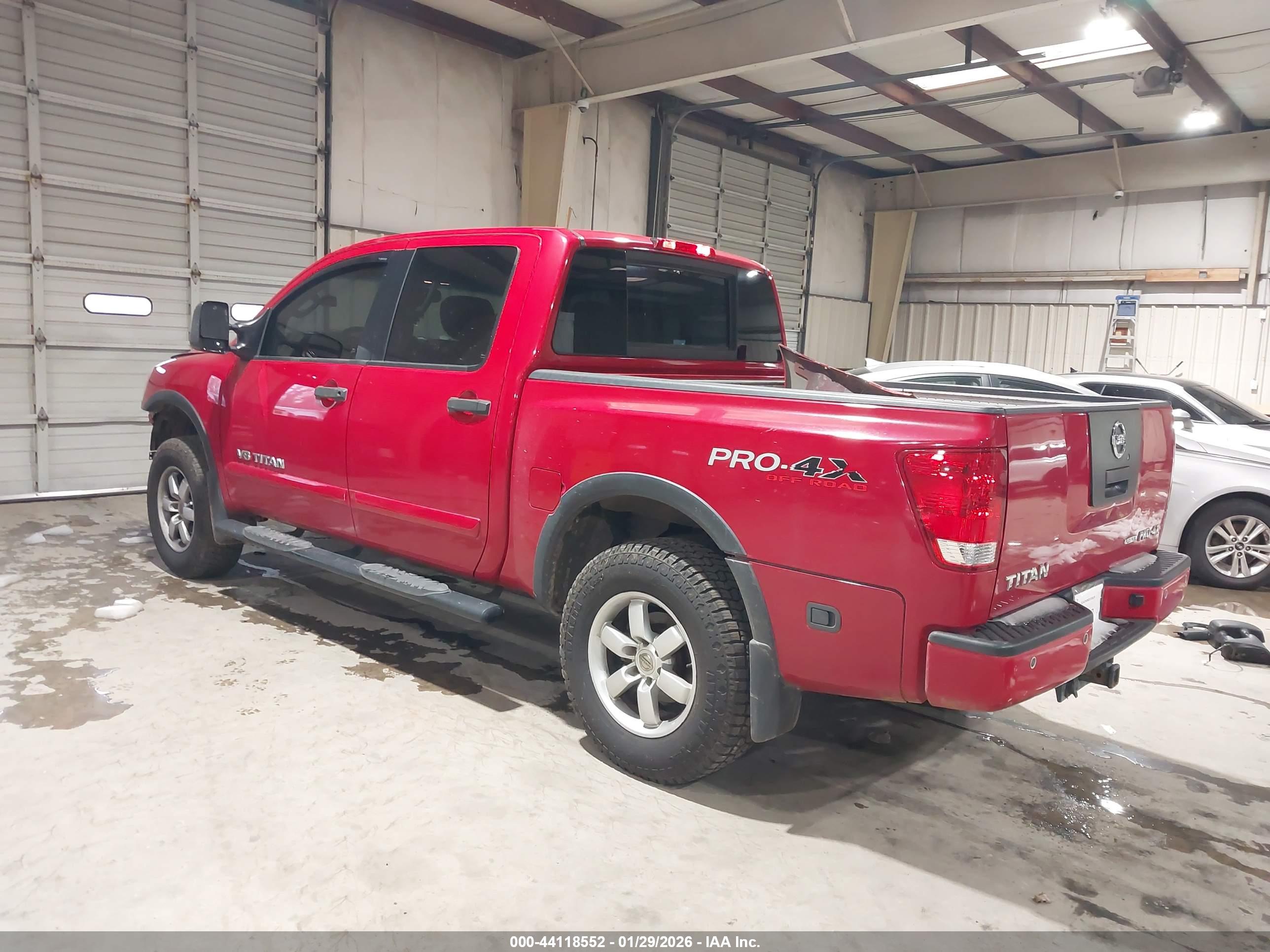 NISSAN TITAN image 3
