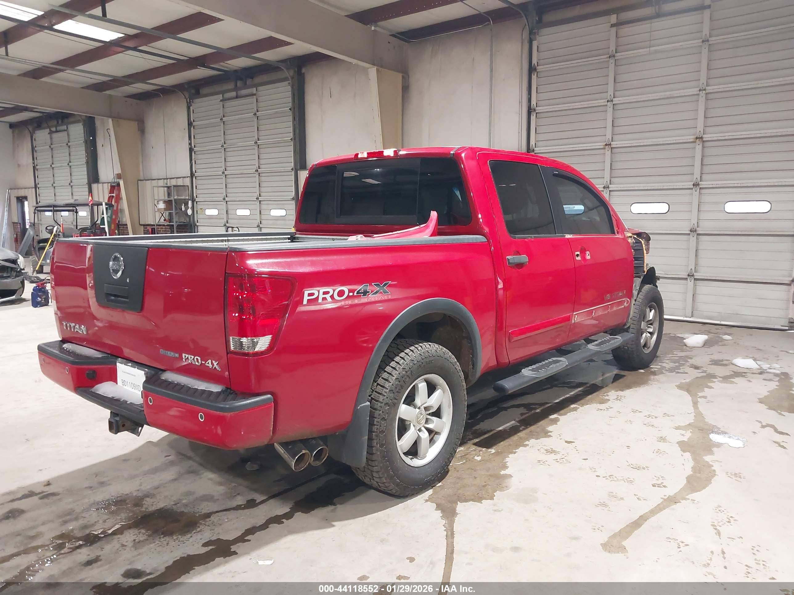 NISSAN TITAN image 4